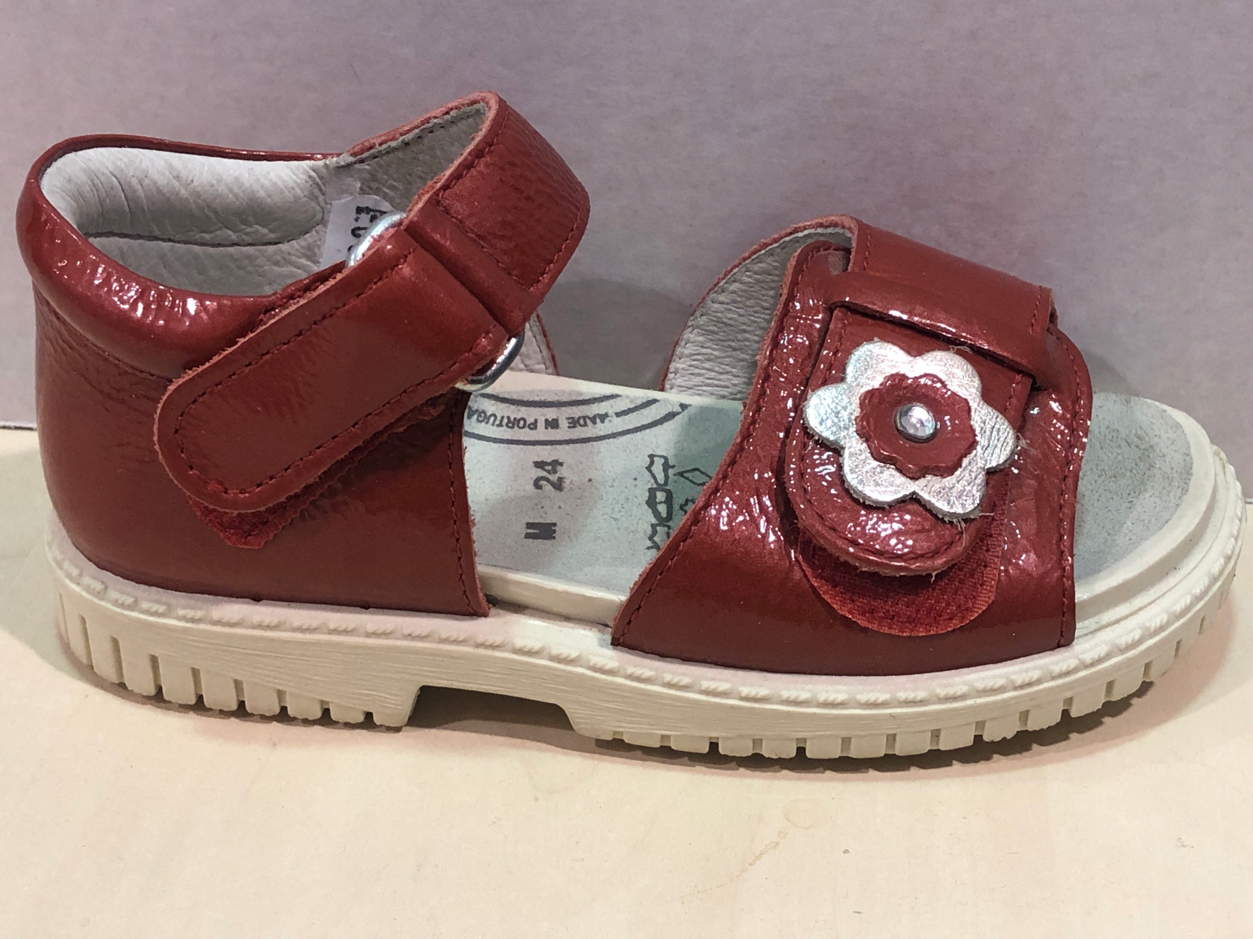 

Sandałki dziewczęce Elefanten rozmiar 24