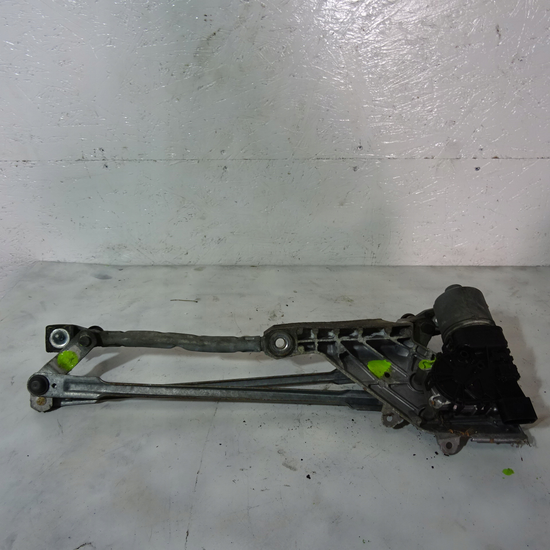 FORD FIESTA MK7 Wischergestänge 8A6117500AD