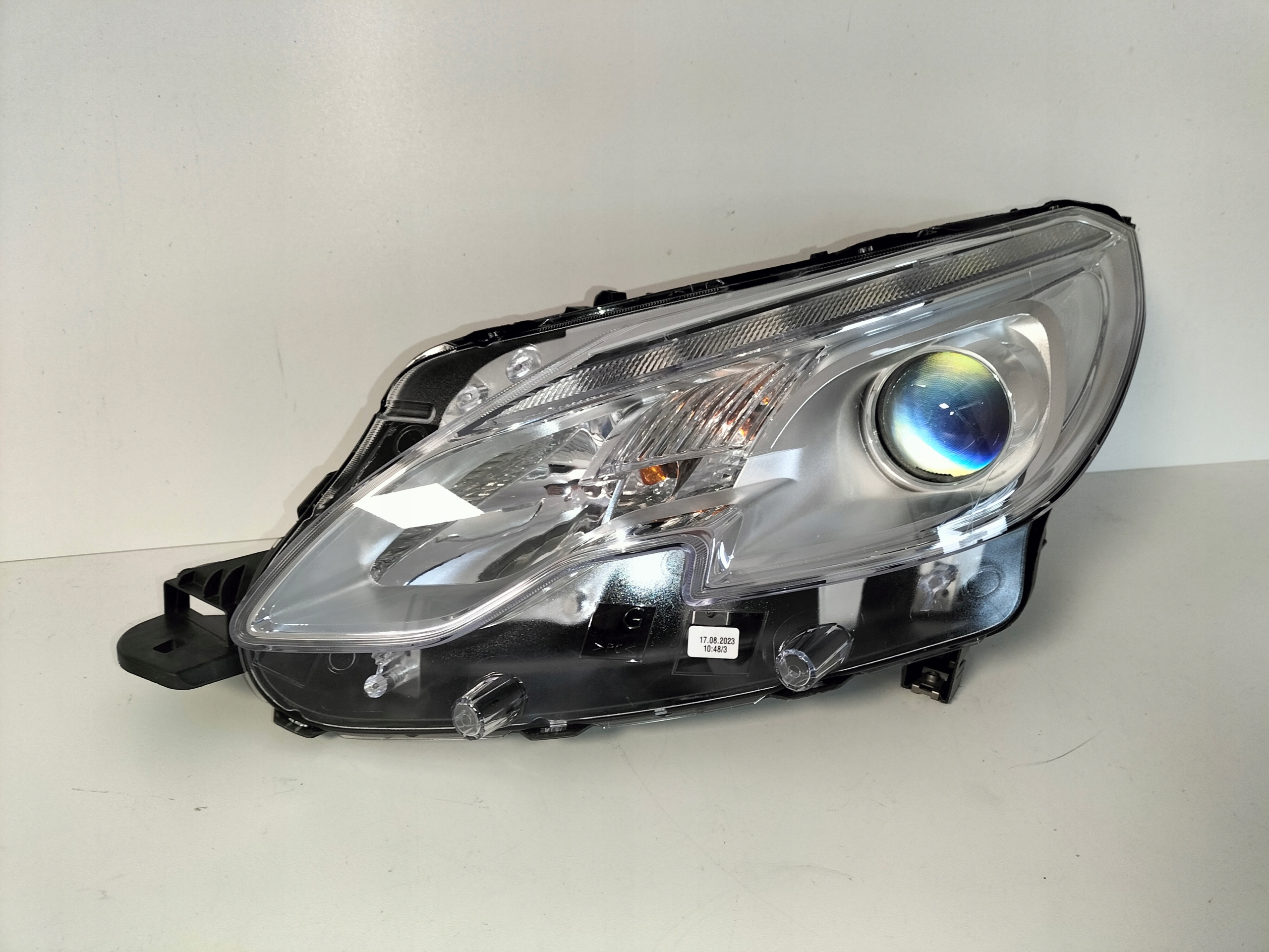 light front reflektor left PEUGEOT 2008 13-16