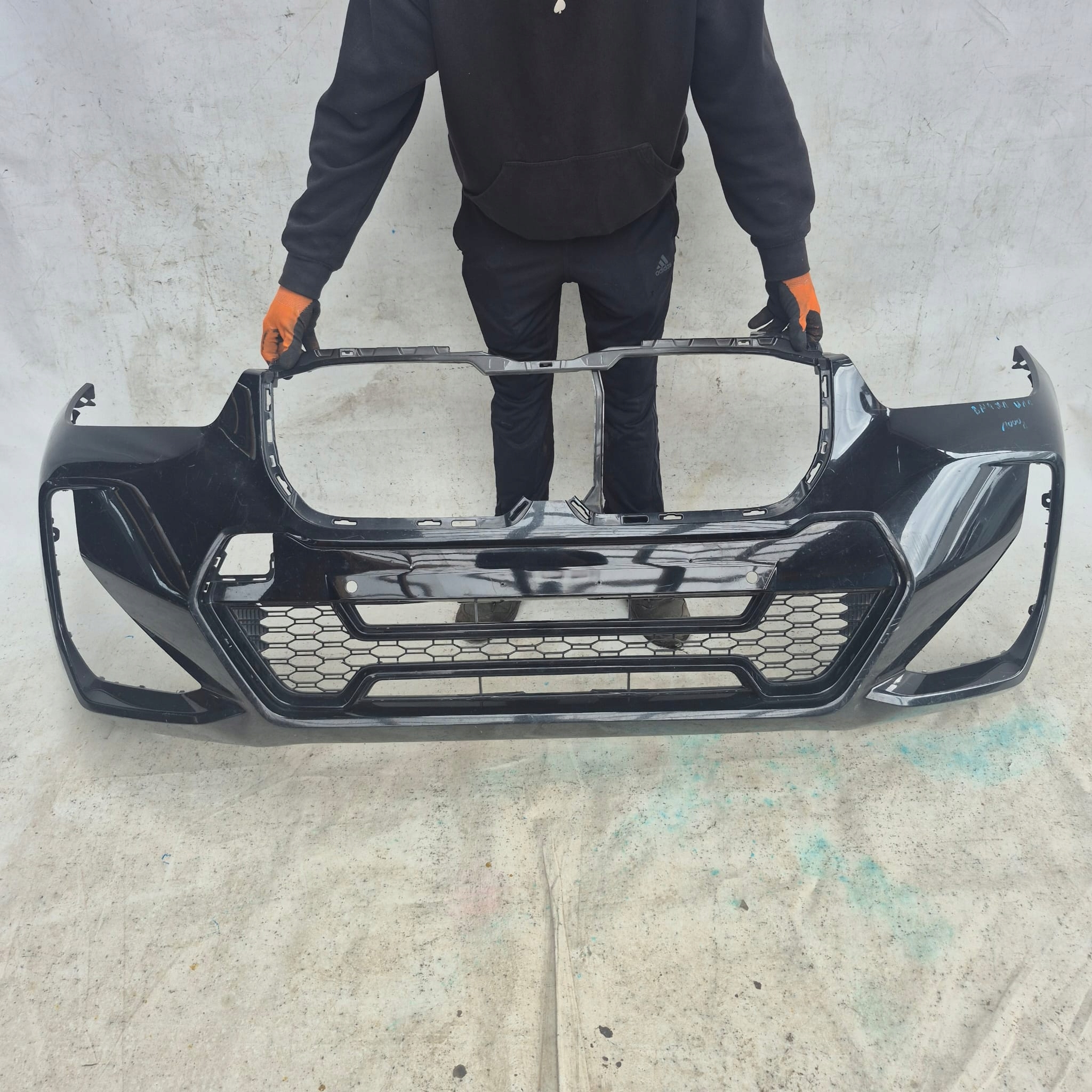 BMW X1 U11 m-packet 22-> bumper front front PDC