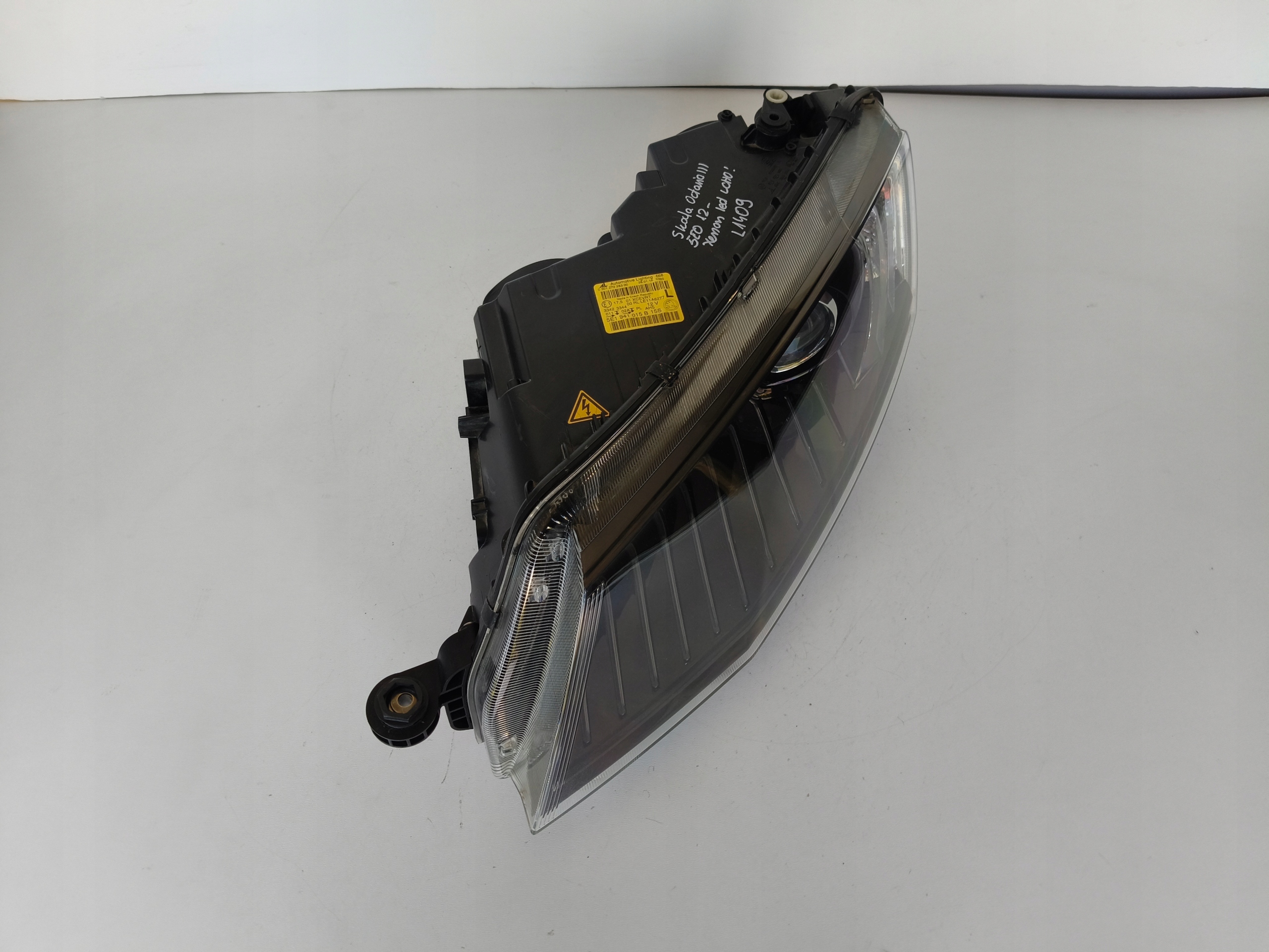 light left REFLEKTOR SKODA OCTAVIA III 3 5E 5E0 12-16 XENON LED