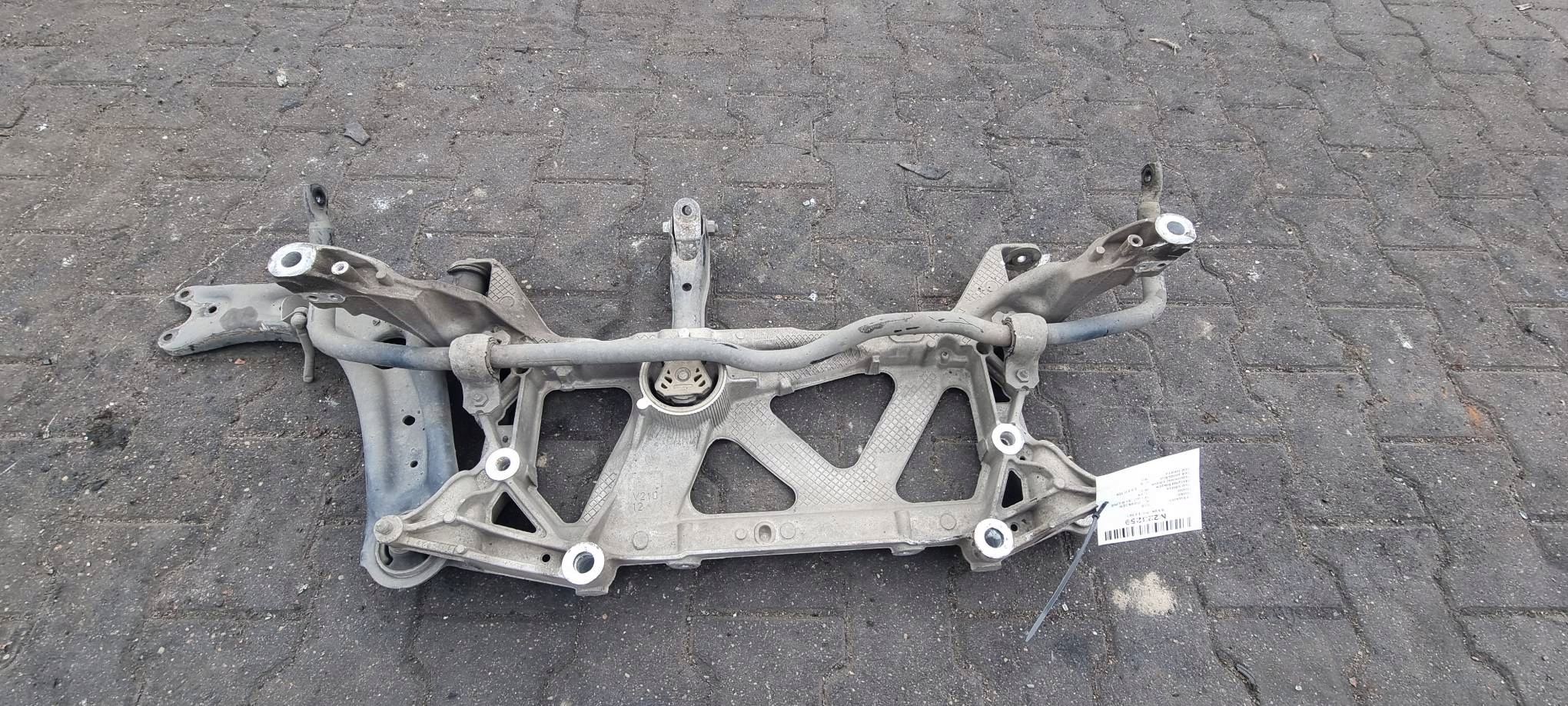 SANKI PRZEDNIE 3Q0199369E VOLKSWAGEN PASSAT B8 R-LINE Producent części Inny