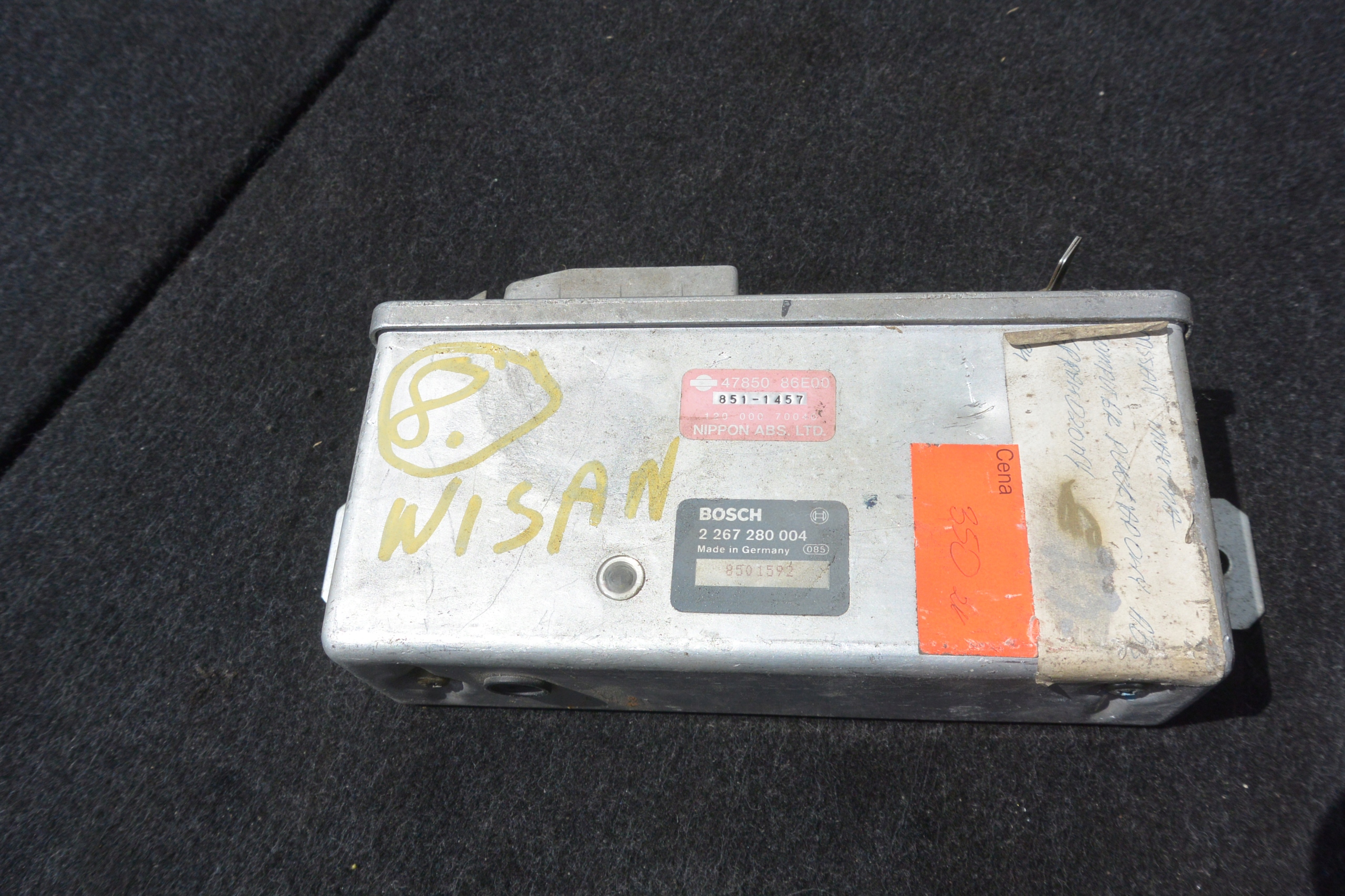 control unit module ABS 3.0 2.0 NISSAN MAXIMA QX A32