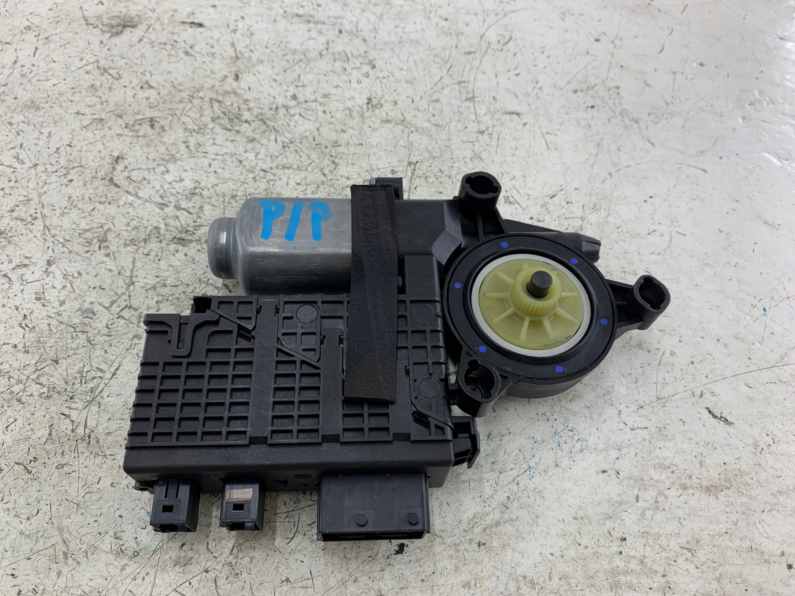 CITROEN C4 PICASSO and mini motor windows right front 9682495580