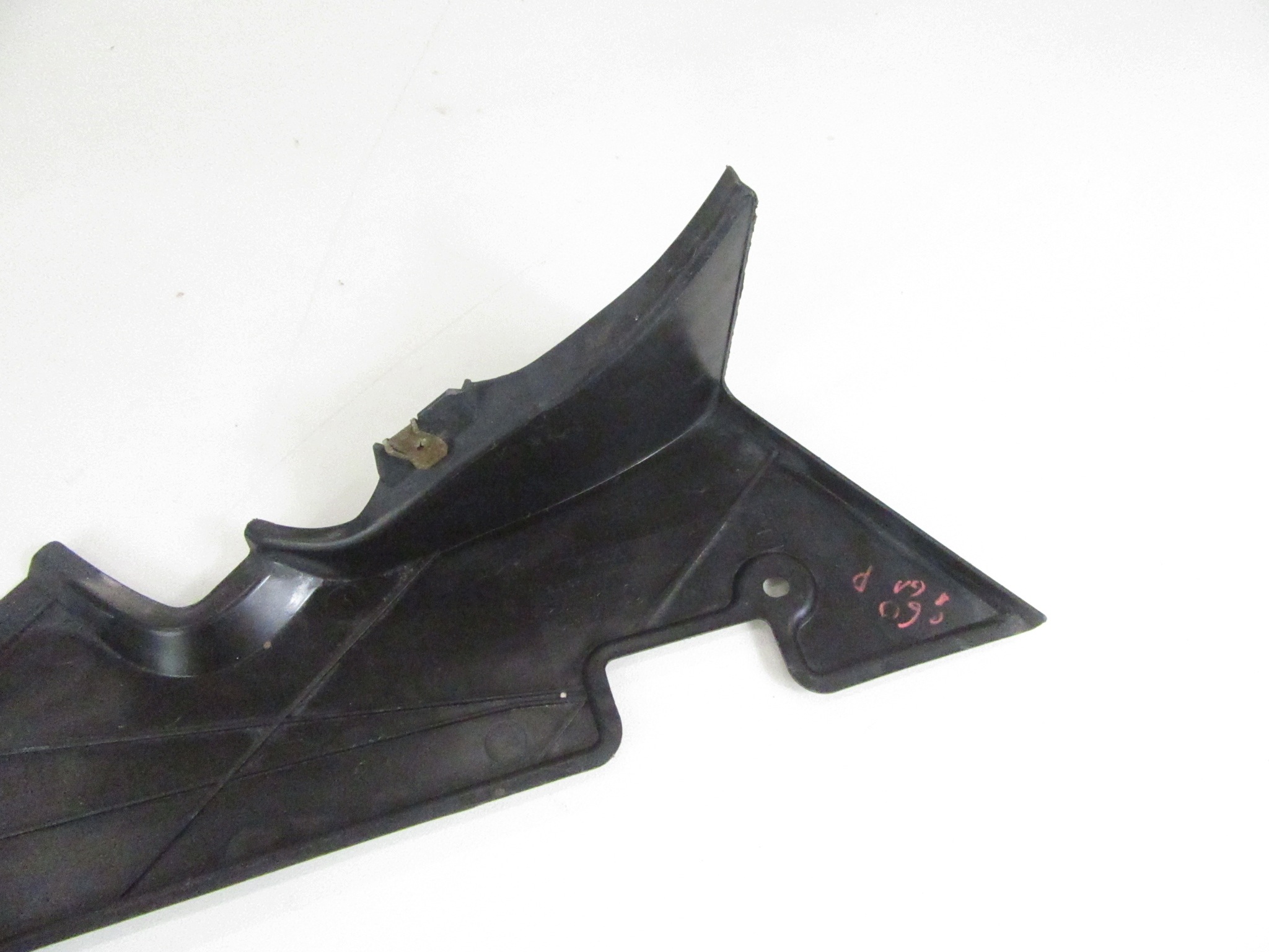 cover tanks chassis right BMW e60 e61 sedan KOMBI