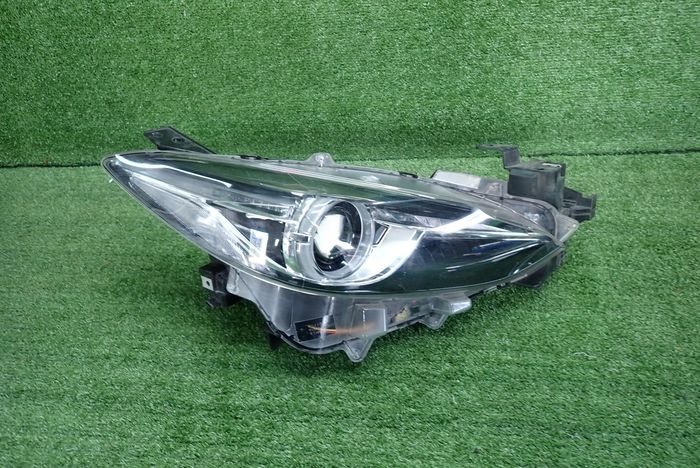MAZDA 3 XENON 13-17 reflektor right light right BHR251030