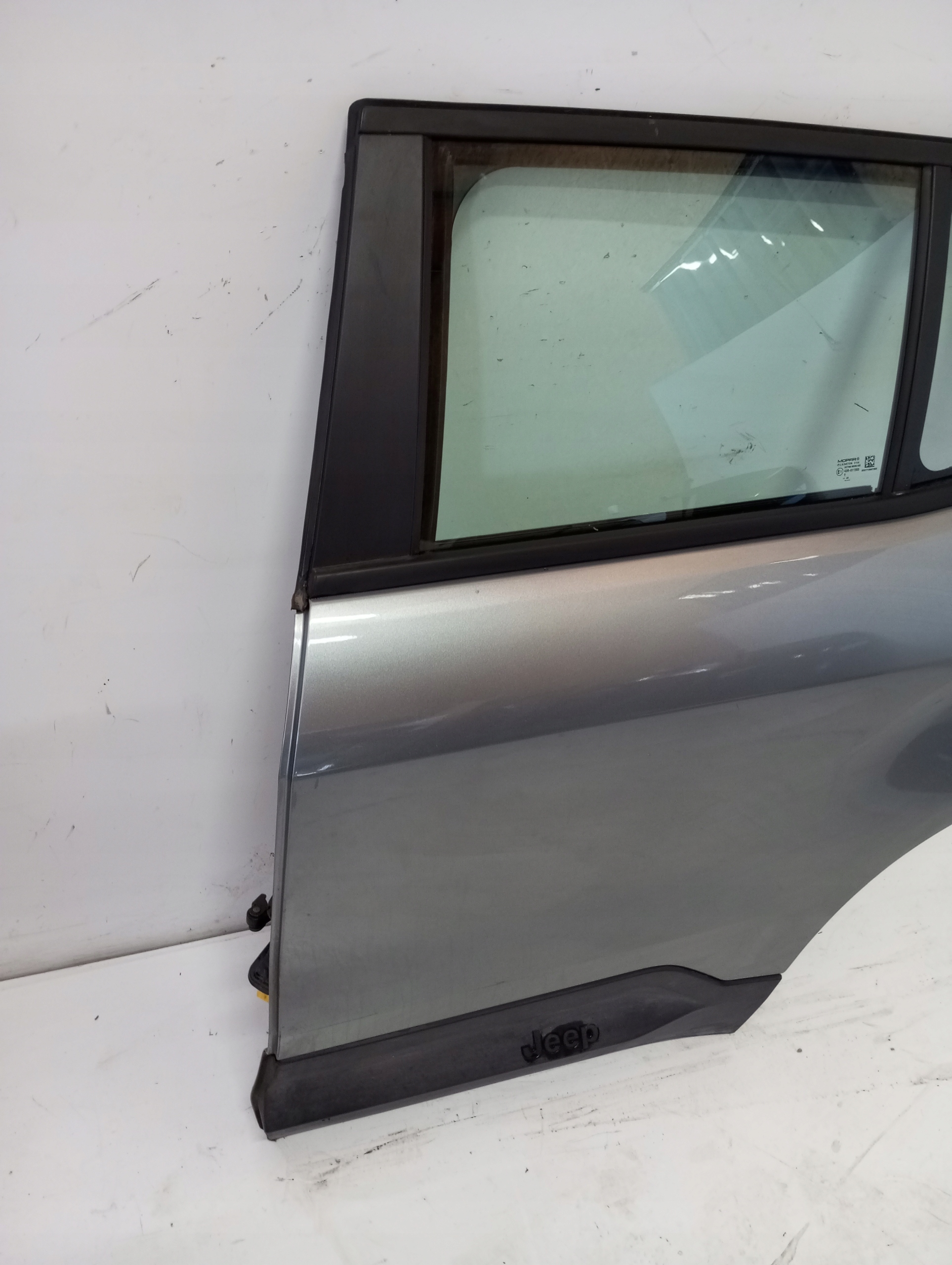 door left rear. JEEP AVENGER 23R