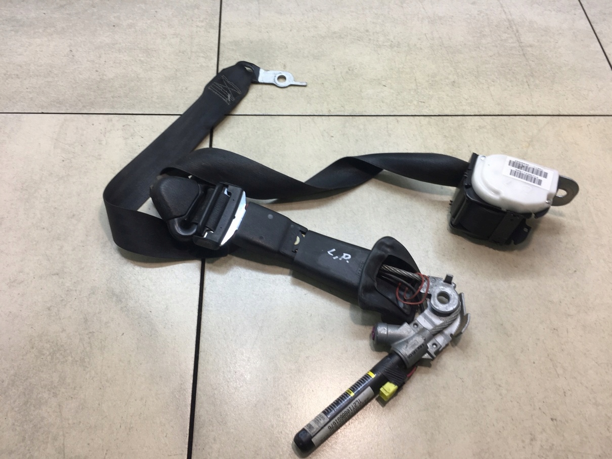 tension belt safety left front VOYAGER IV 2.8 CRD