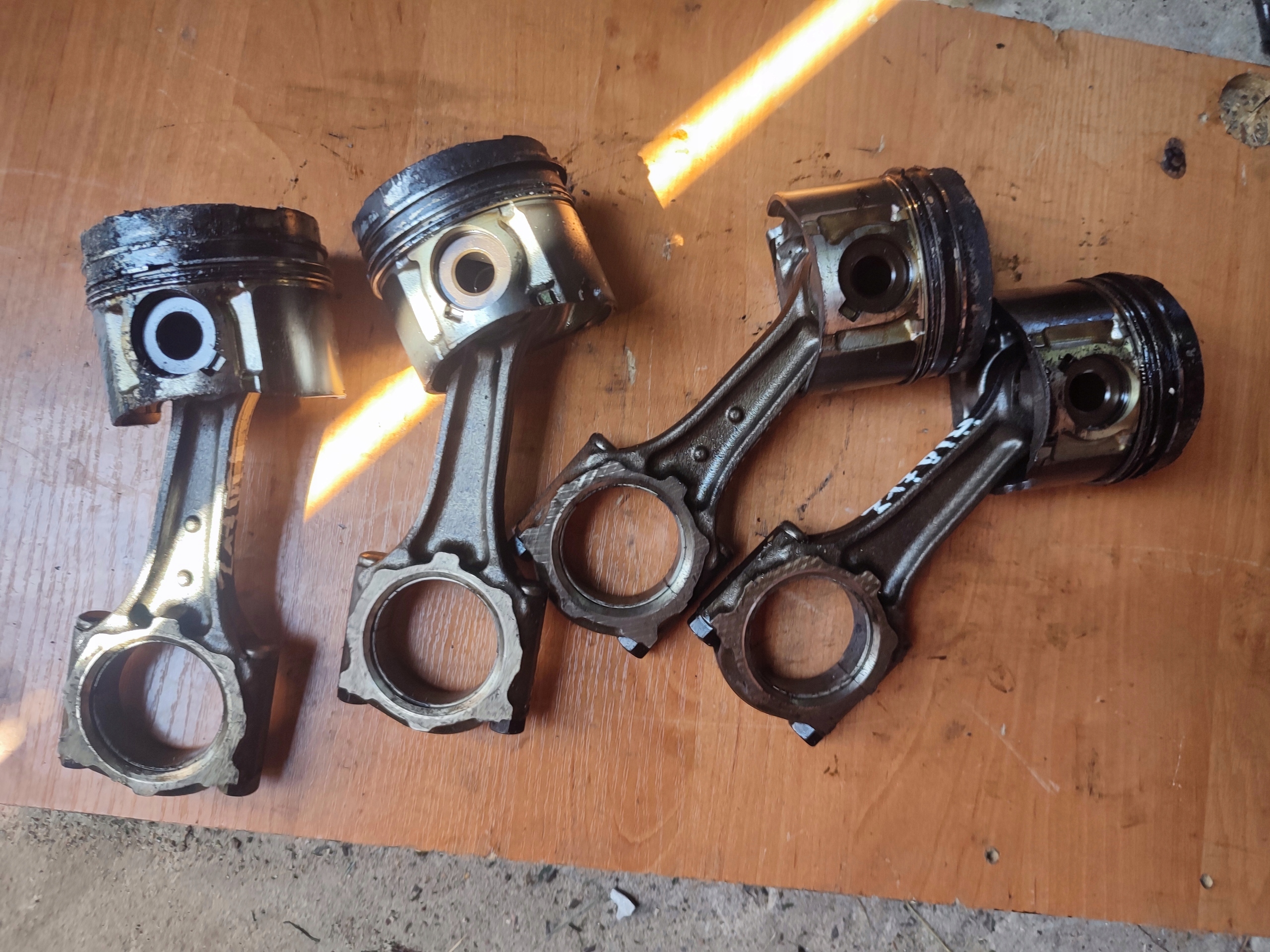 Piston avec bielle OPEL MERIVA A 1.7 CDTI Z17DTH