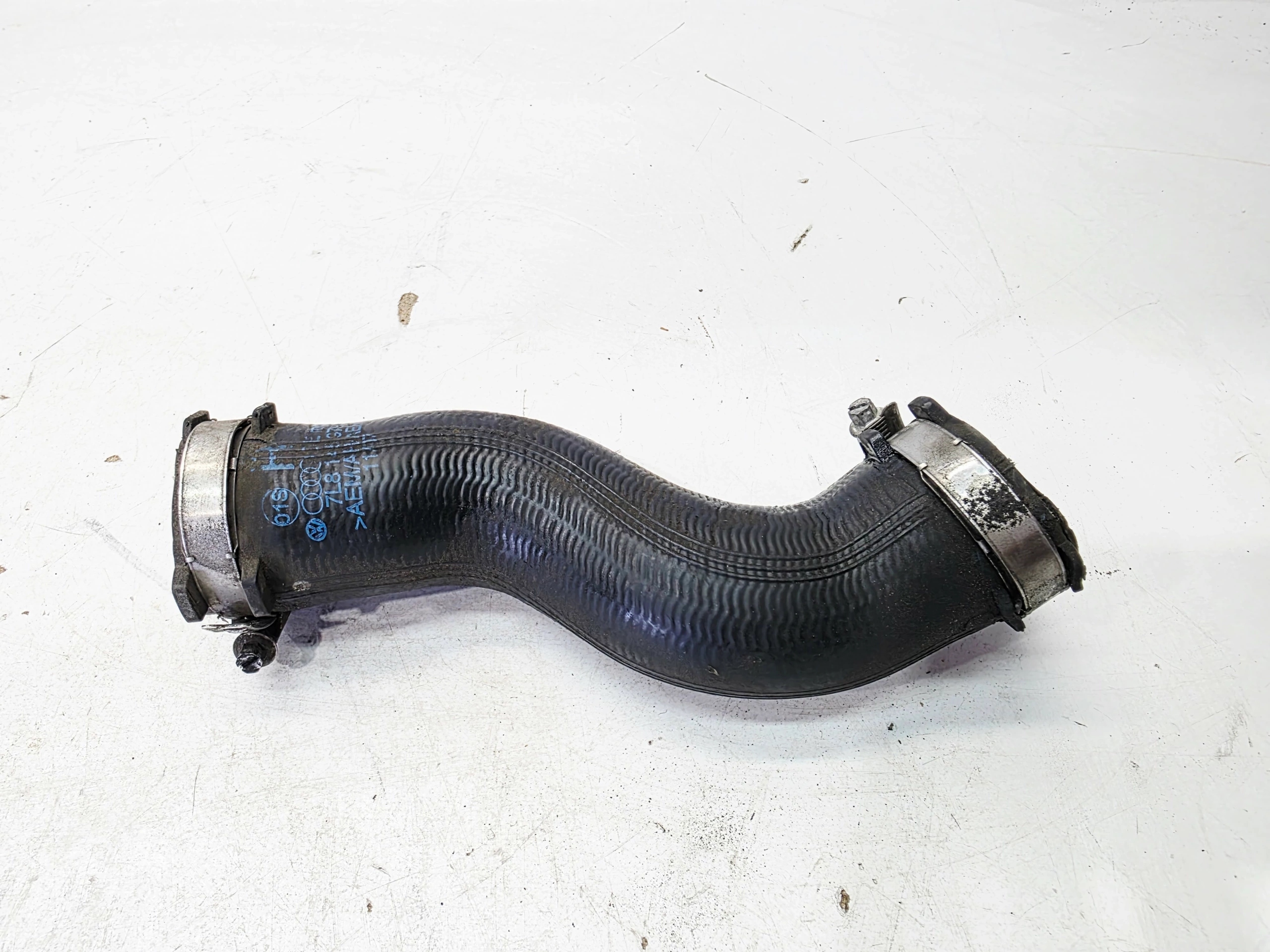 trouba hadice intercoolera AUDI Q7 4L 4.2 TDI 7L8145979