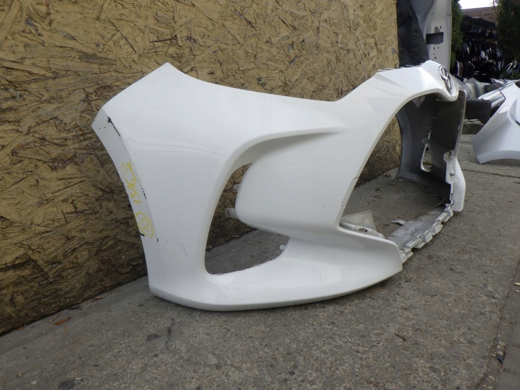 TOYOTA YARIS 4 IV P21 2020- Frontstoßstange