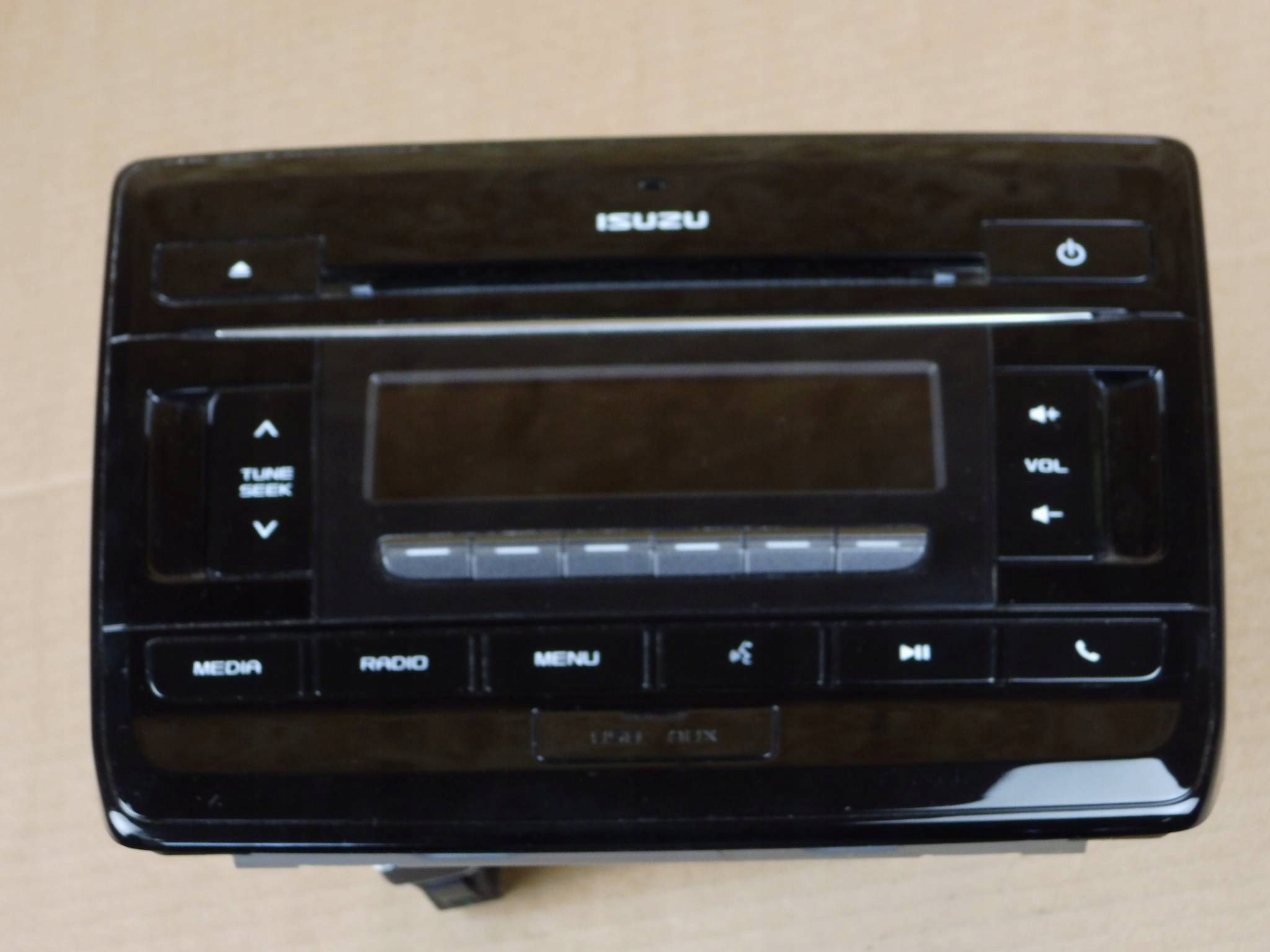 Isuzu D-Max 2020+ radio 8974807964