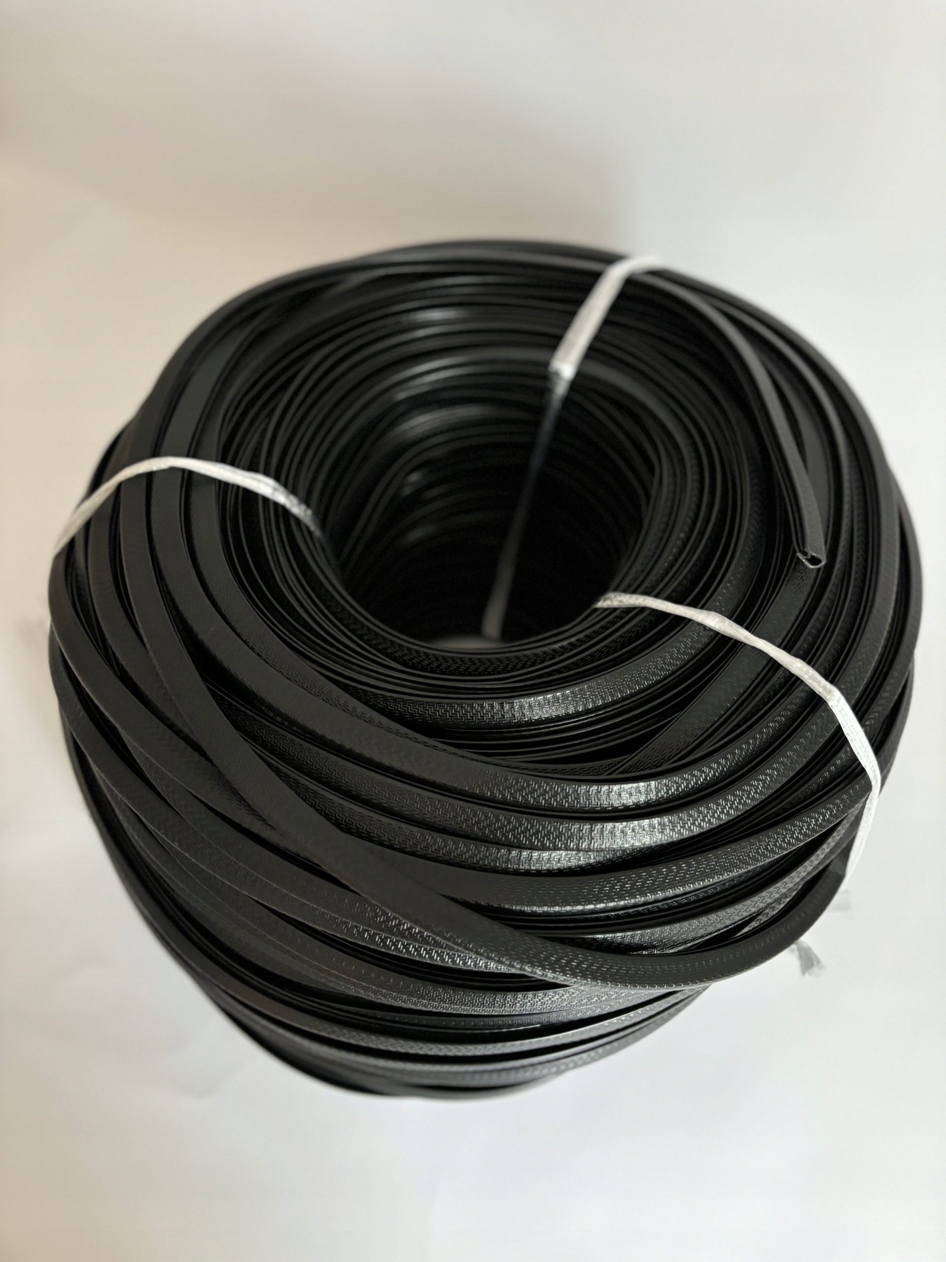 Uszczelka krawędziowa samozaciskowa na rant 008