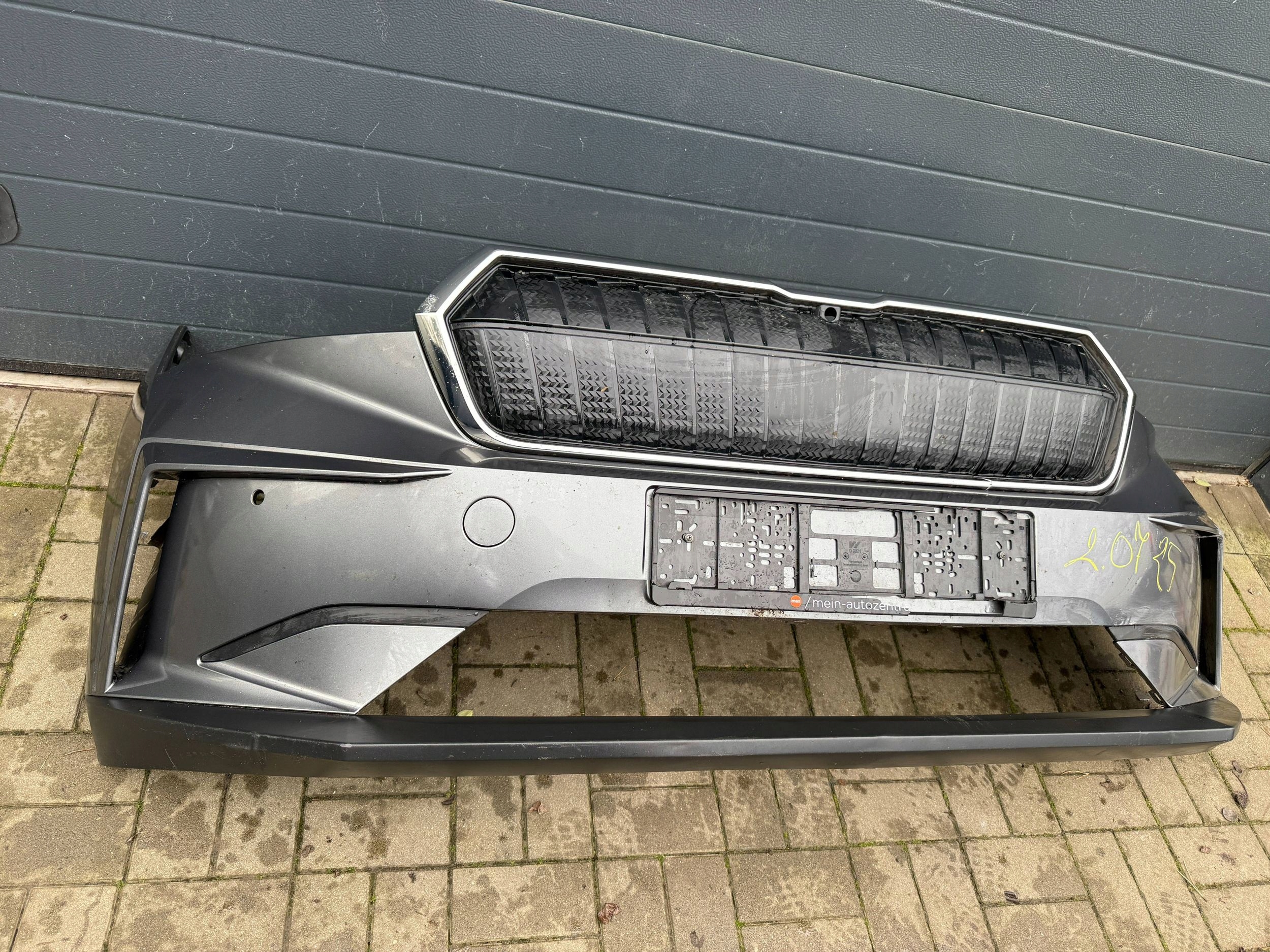 Skoda Enyaq 20- bumper front front