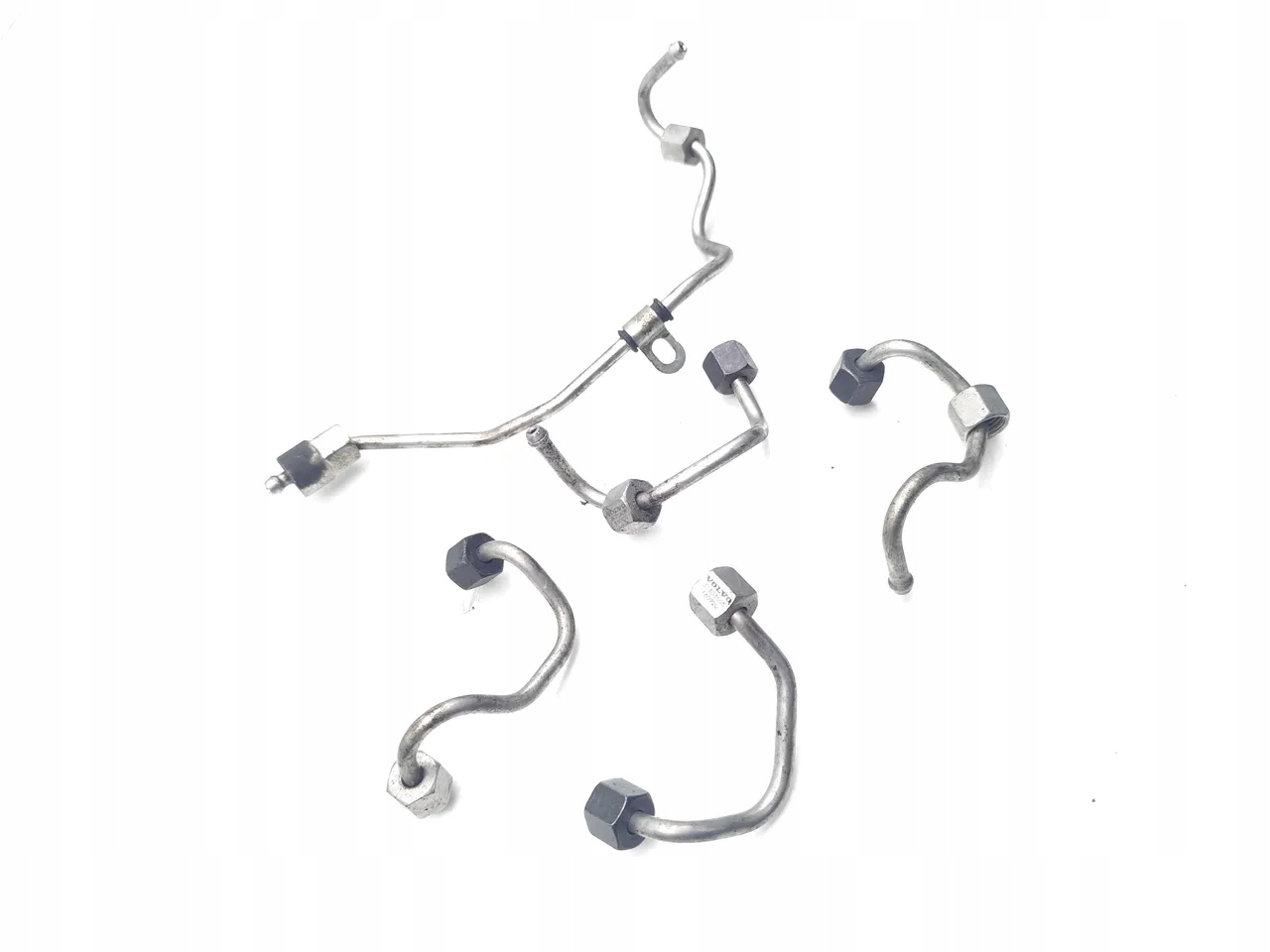 volvo V70 2014 патрубок топливный форсунки