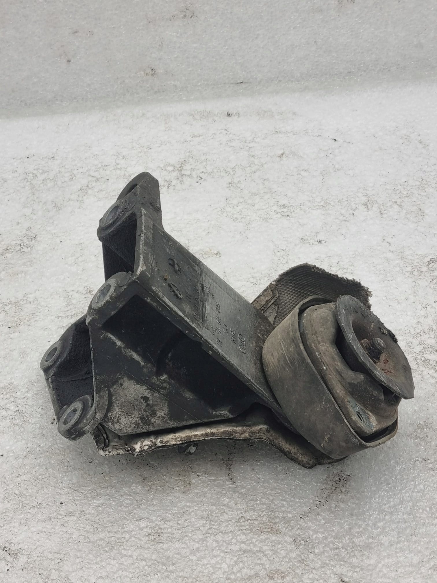 holder gearbox mount Komplet VW PASSAT B5 FL 1.9 TDI 8D0399113AS