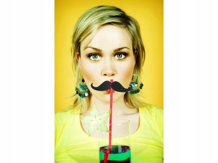 Czerwone Słomki Czarne Wąsy na ślub urodziny 6szt Kolor czerwony