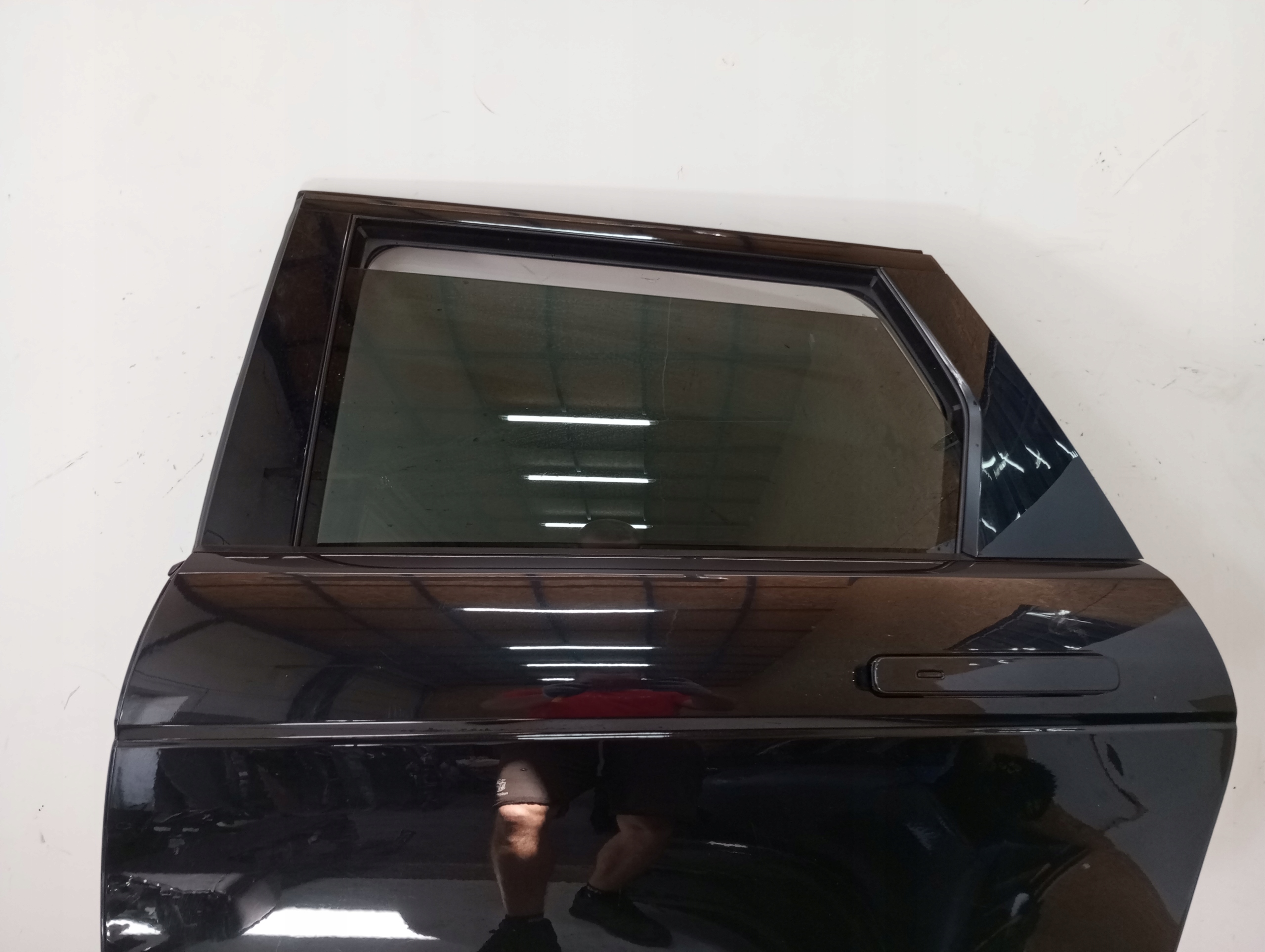 door left rear. RANGE ROVER EVOQUE II 19R