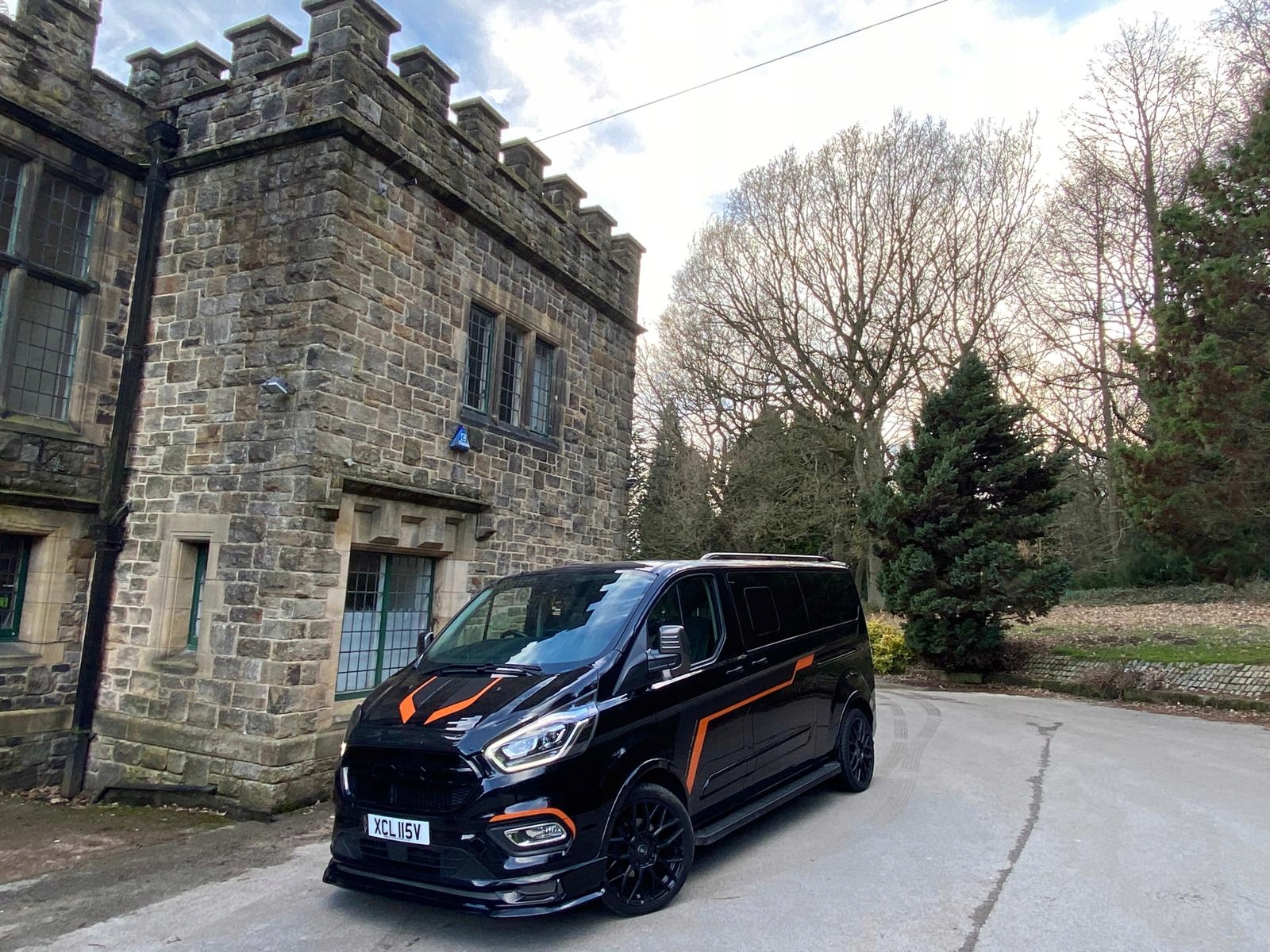 TRANSIT CUSTOM DOKŁADKA PRZEDNIA SPLITTER PLASTIK Producent części Inny