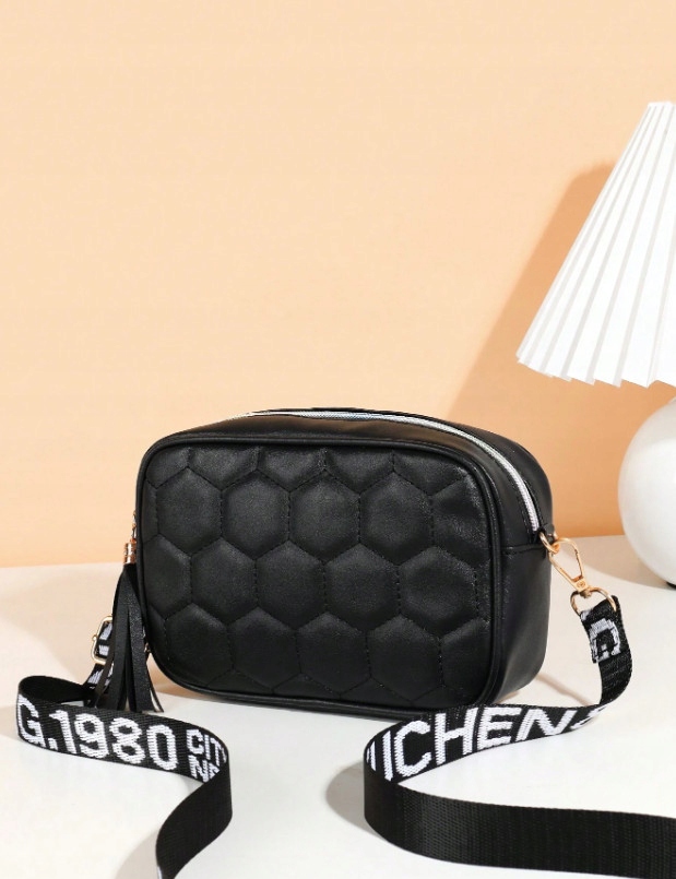 TOREBKA PIKOWANA CZARNA NA PASKU MAŁA EKO SKÓRA SHEIN