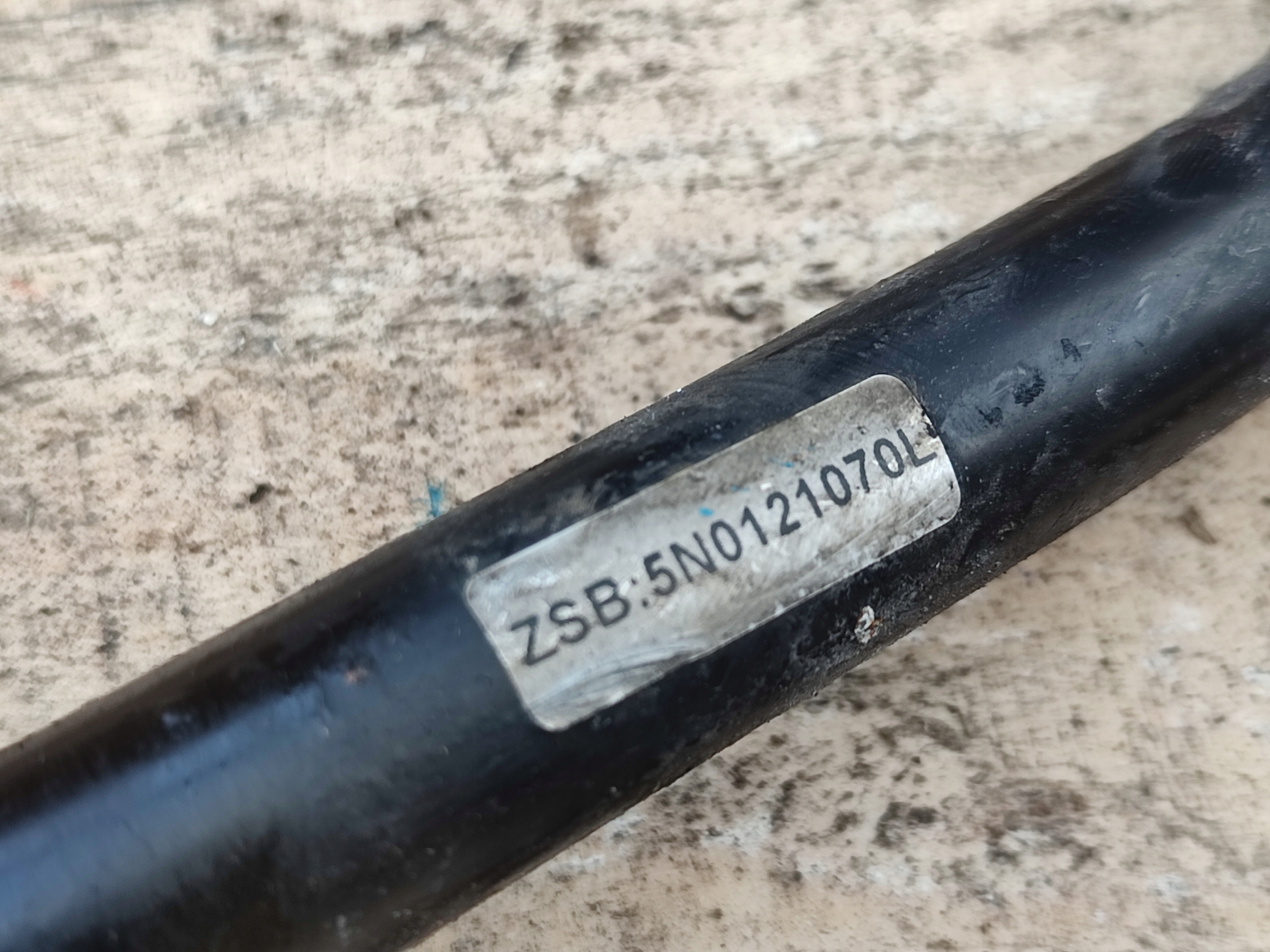 Rury vode prijenos Audi VW 2.0 TDI CBA 5N0121070L