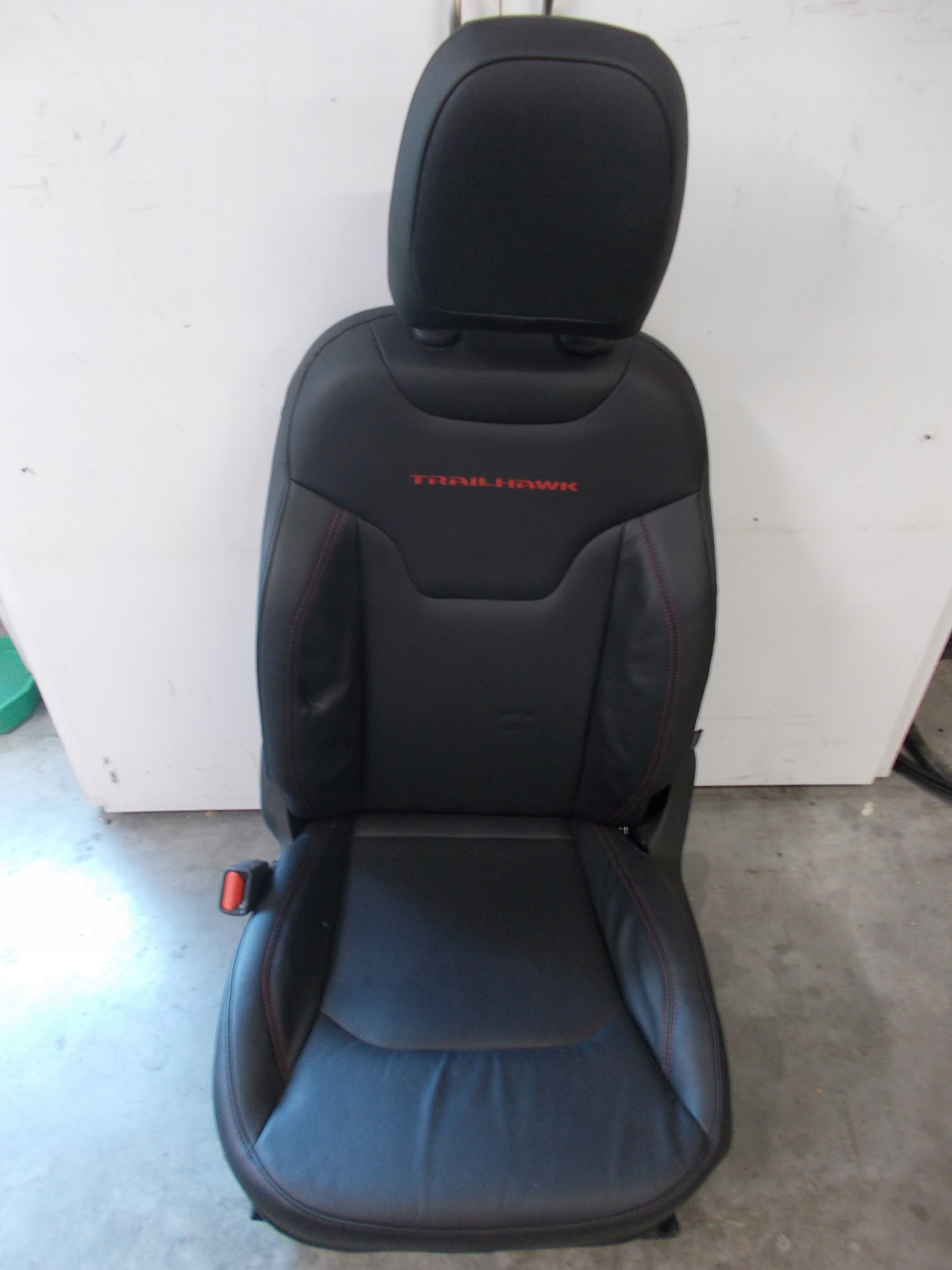 СТУЛ ПЕРЕДНИЙ ЛЕВЫЙ JEEP КОМПАС TRAILHAWK 2018-