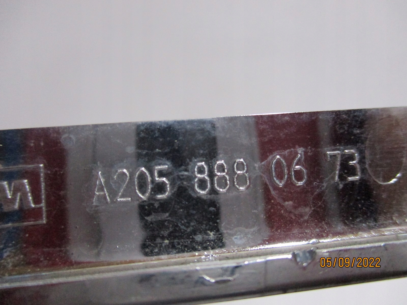 moulding CHROM MERCEDES 205 A2058880673 right