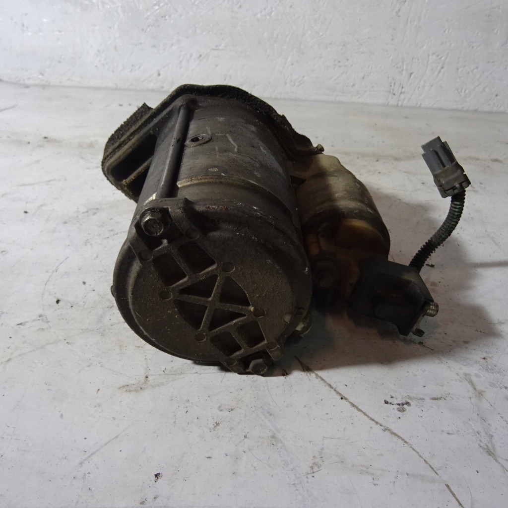 INFINITI FX30 II 3.0TD starter