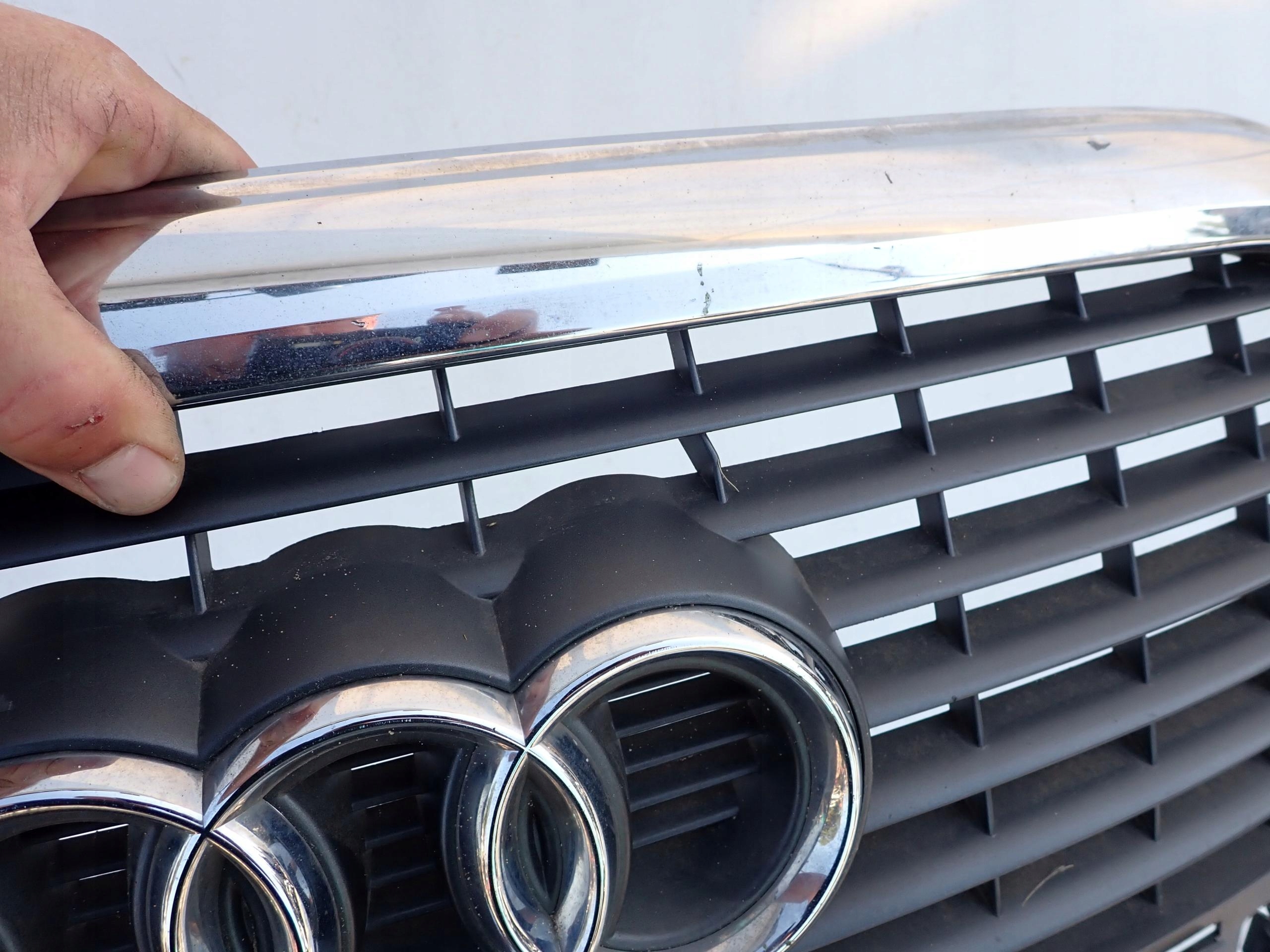 AUDI A6 C6 4F 04-08 grill grille radiator