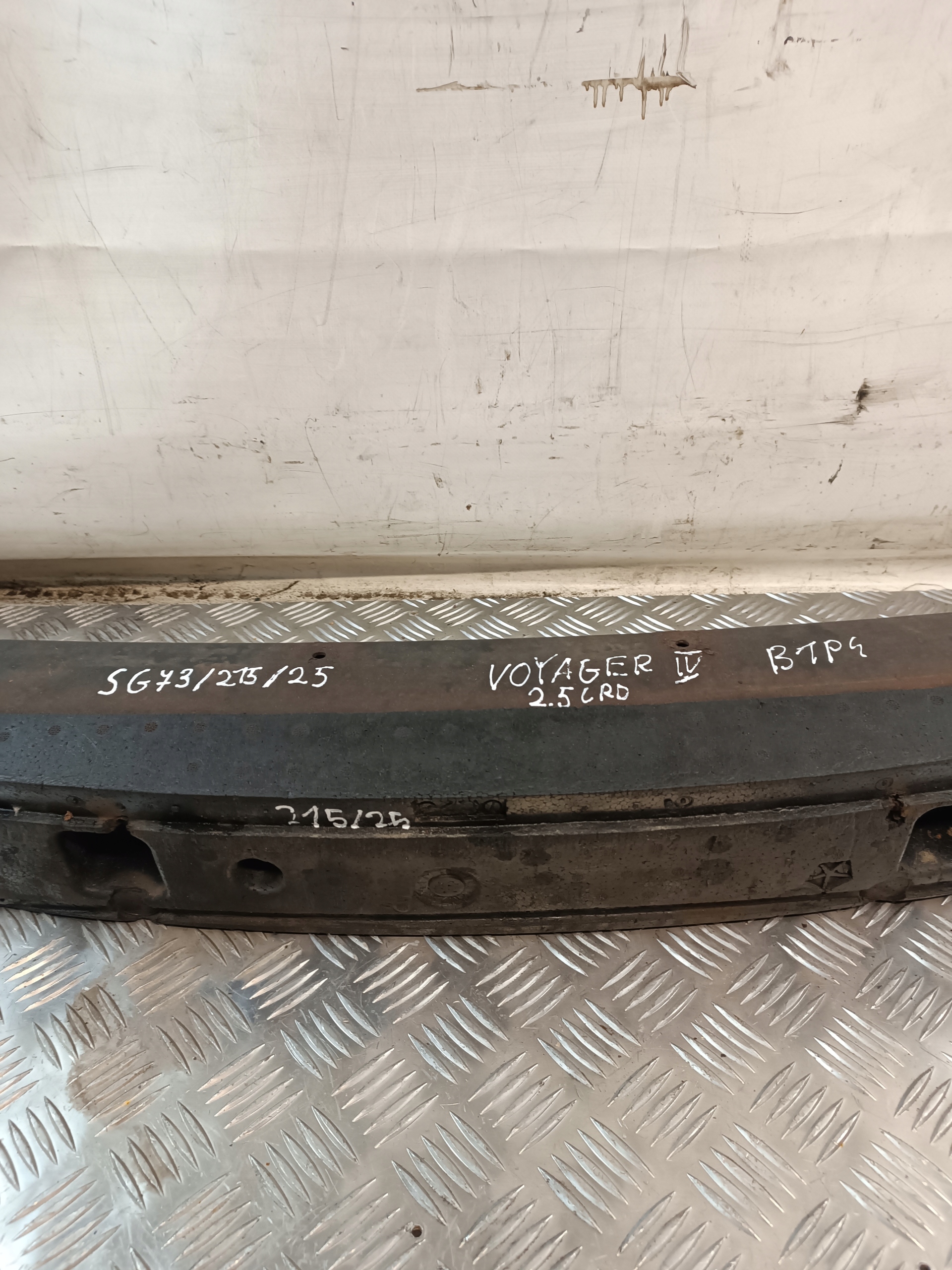bumper support front front CHRYSLER VOYAGER IV 2.5CRD
