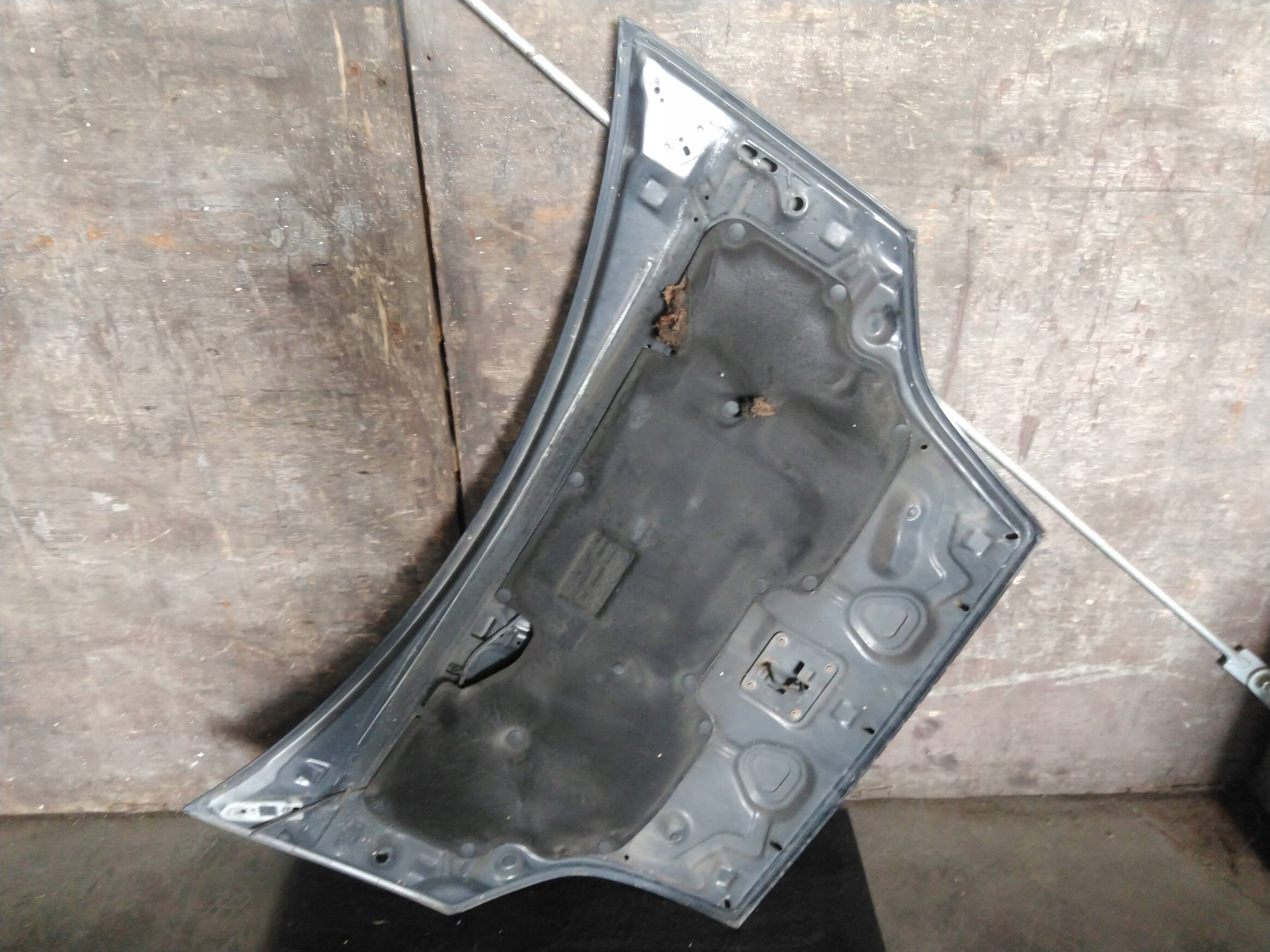 bonnet front FORD FIESTA MK5 LIFT D2