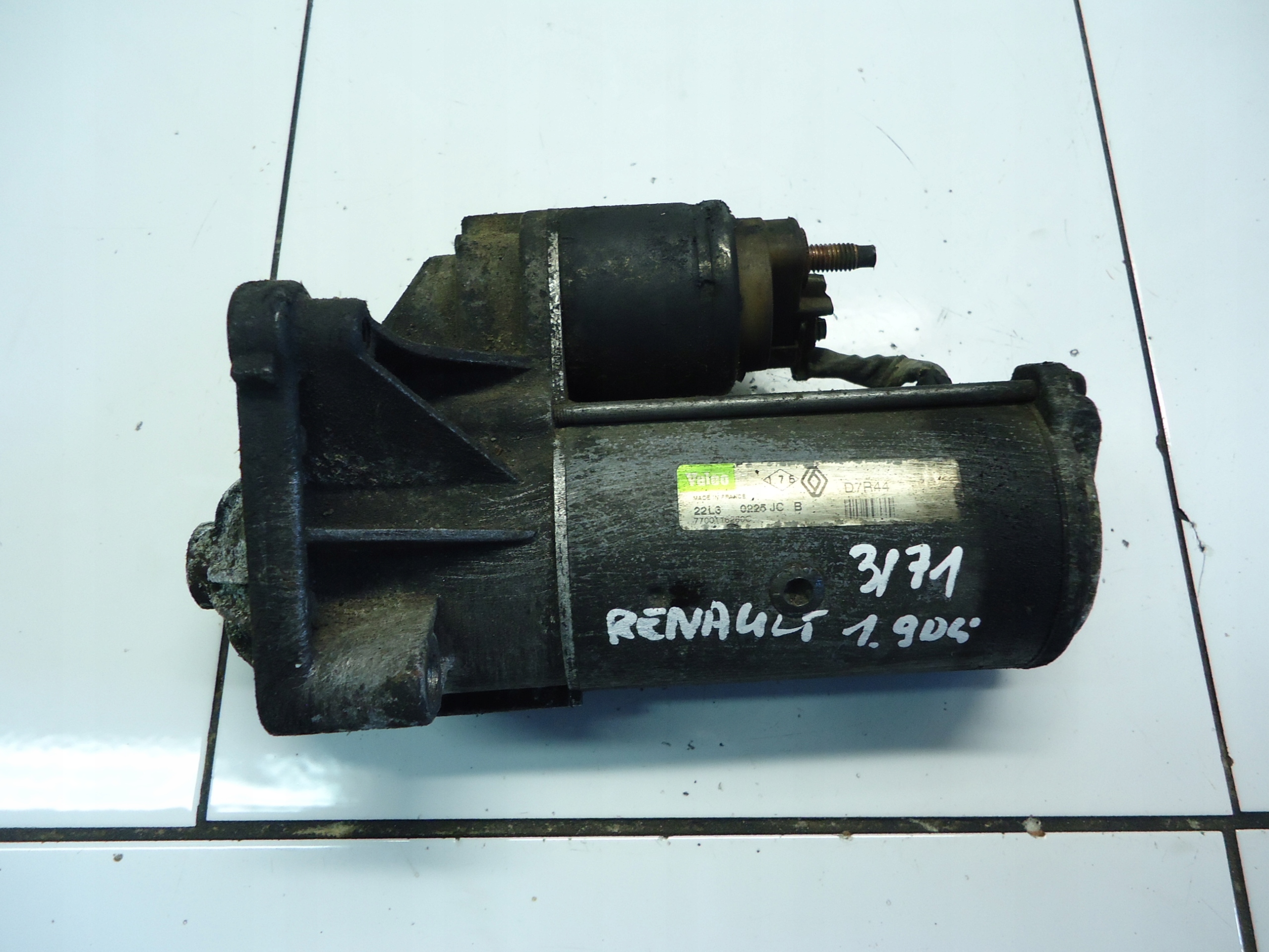 RENAULT LAGUNA II 1.9DCI starter 7700116260C