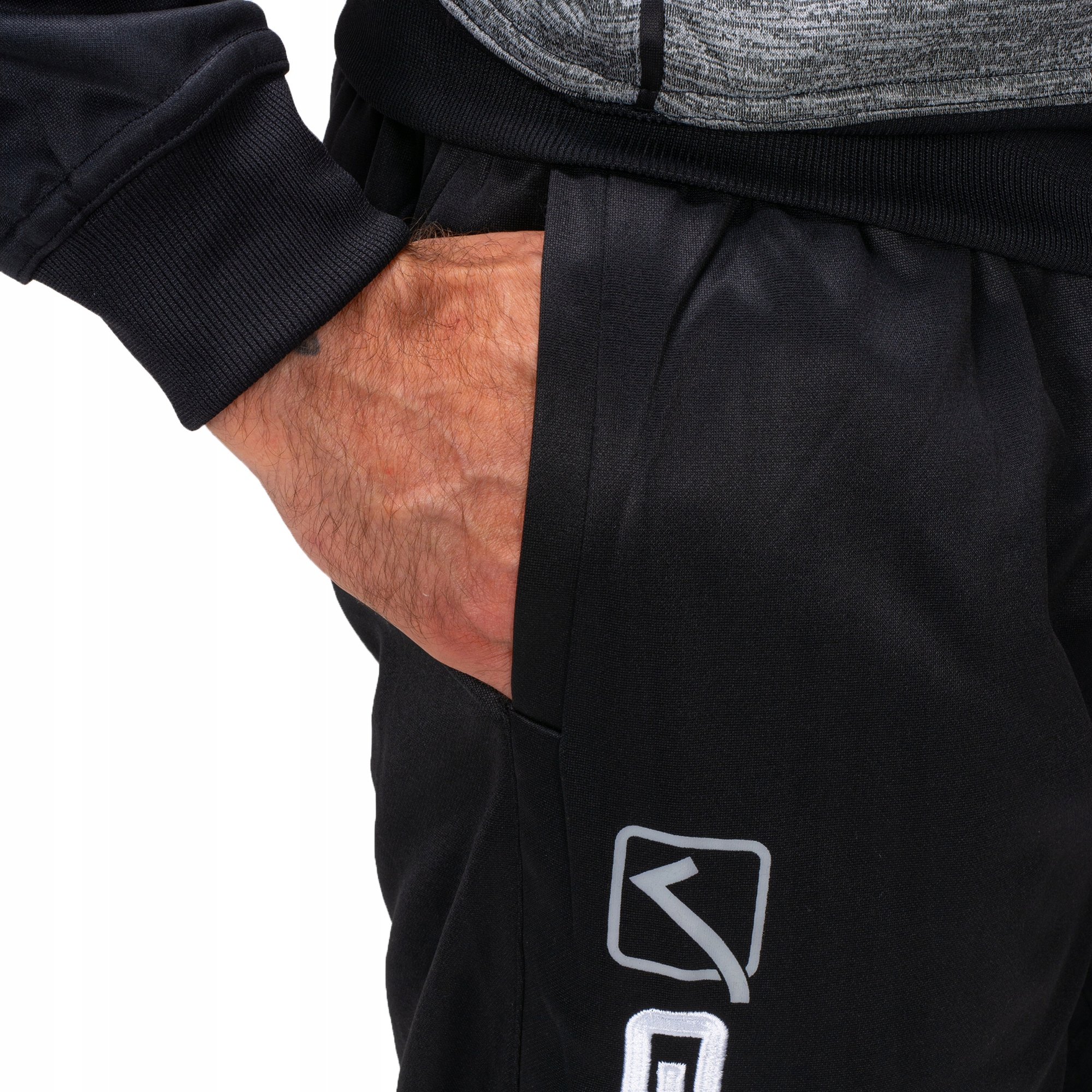 TR018P-35 r. L GIVOVA VISA MĘSKI KOMPLET DRESOWY Materiał dominujący poliester