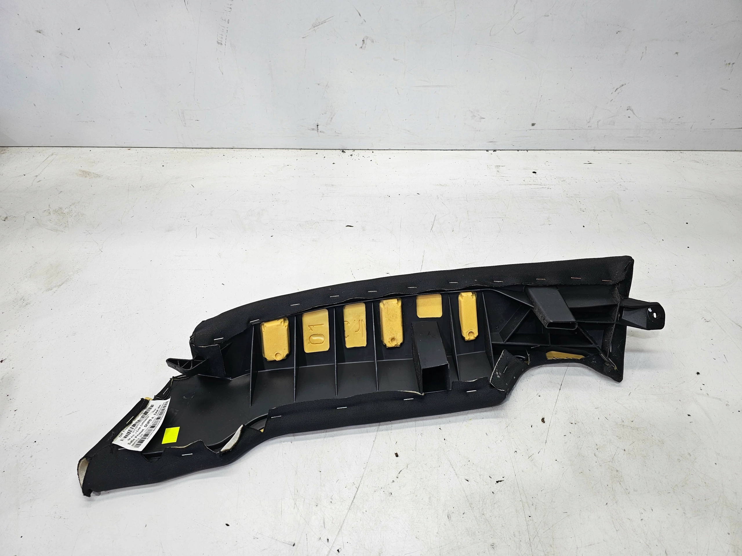 side KANAPY right rear part AUDI A4 B8 A5 8T0857792 WELUR