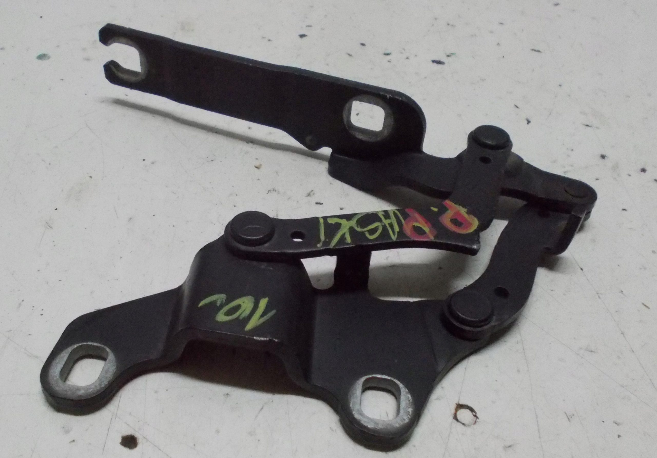 BMW E91 2.0 D 10R hinge bonnets right front 7115264