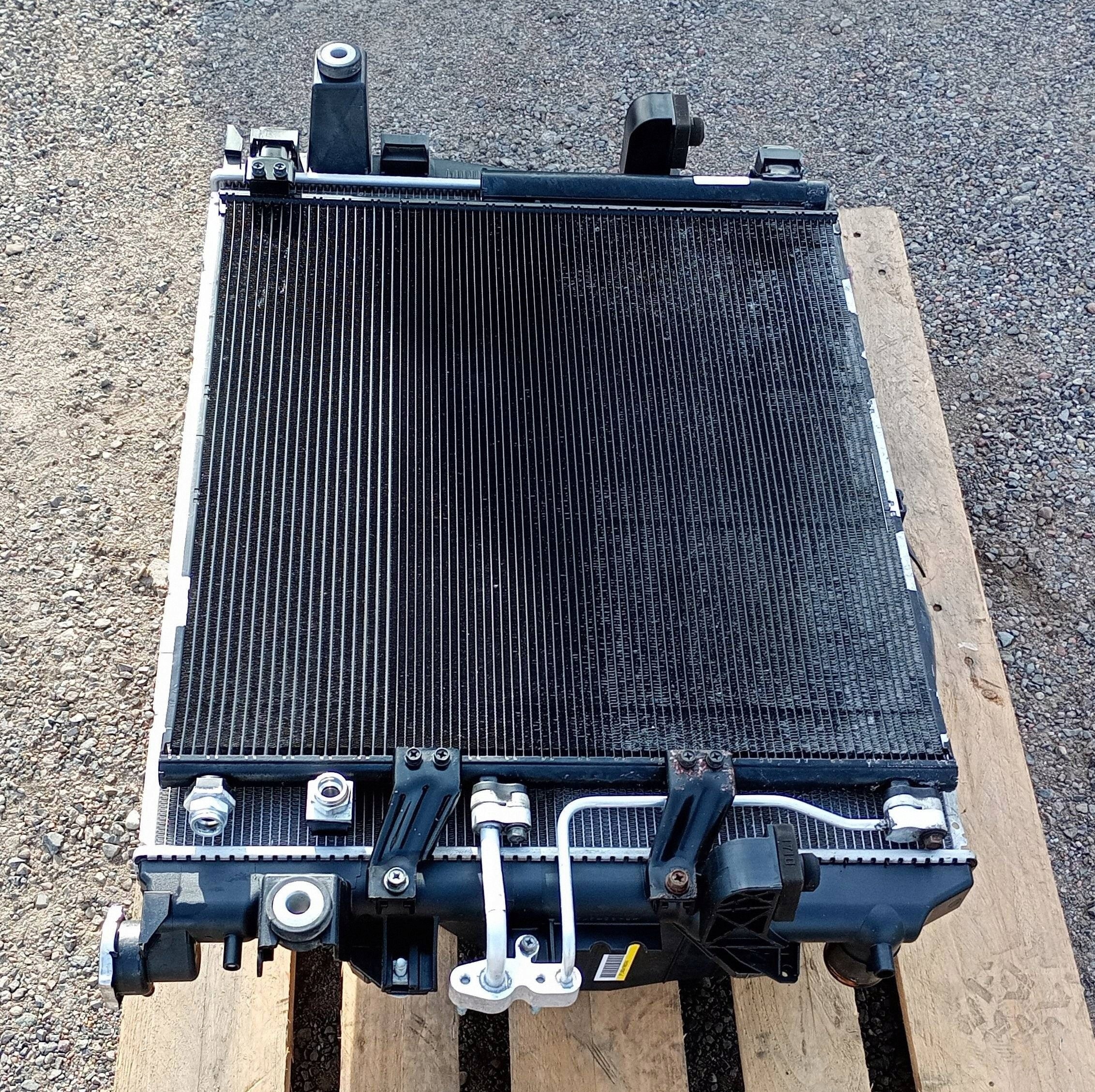 chladič chladiče vody ventilátor komplet Dodge RAM 1500 5.7 2009-2018