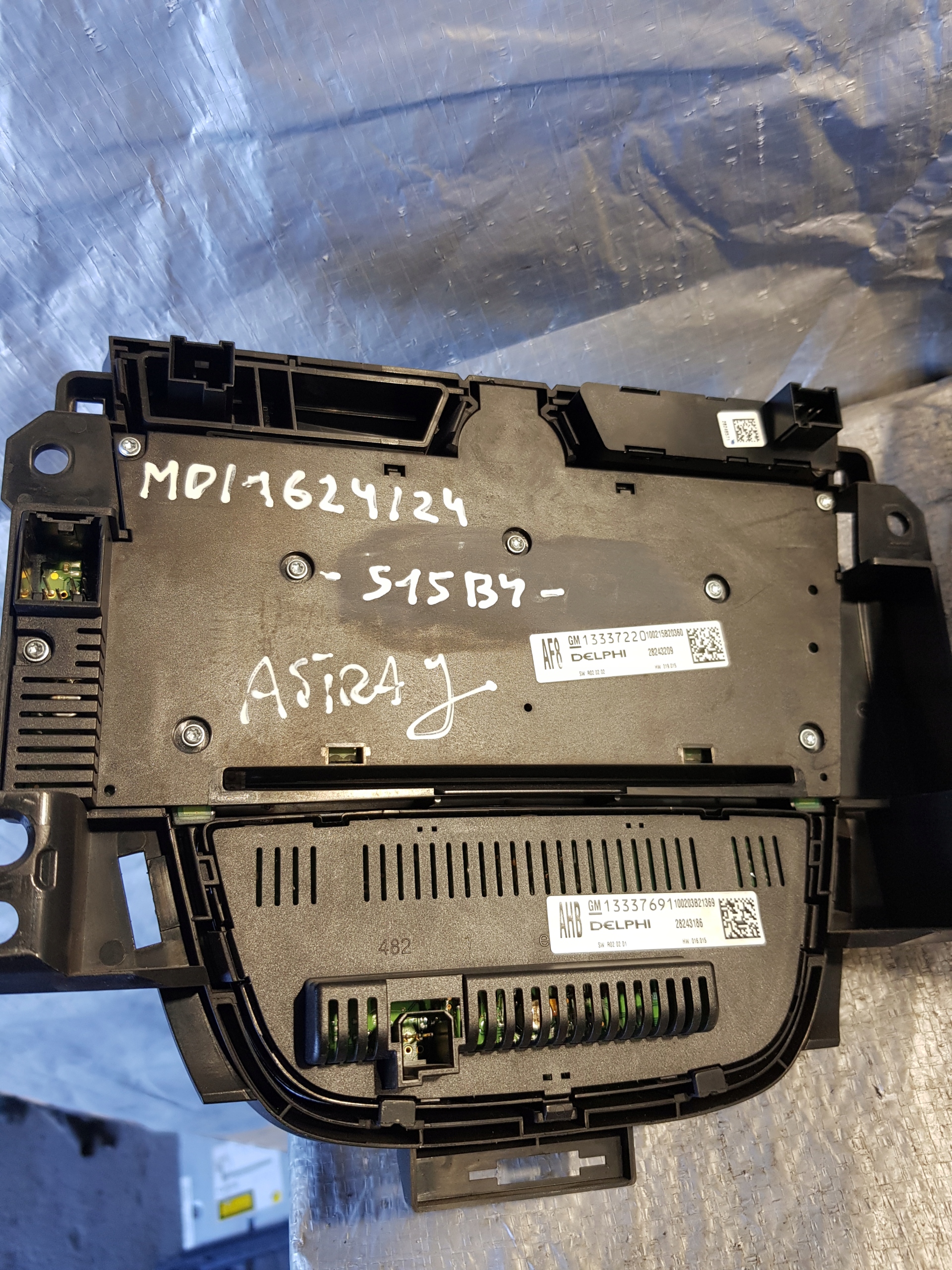 Radio Navigation Opel ASTRA J OE 13337251 + PANEL 13337220