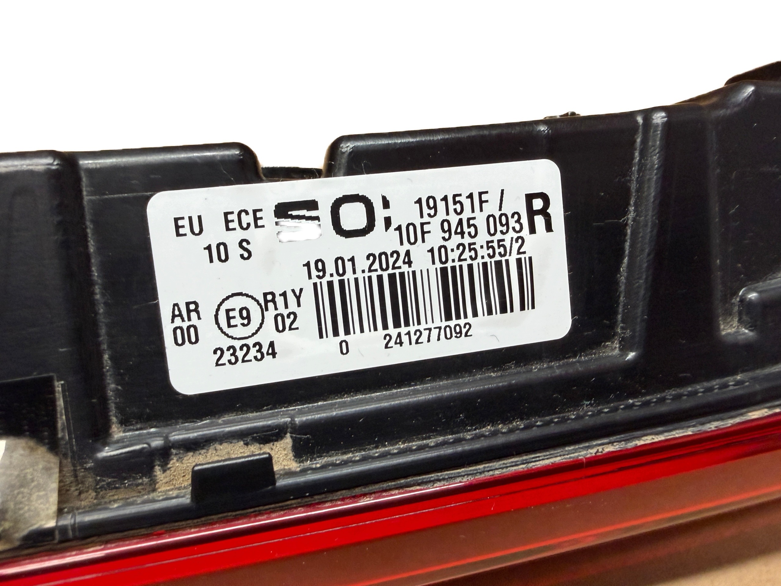 CUPRA BORN Leuchte heck LED 10F945093