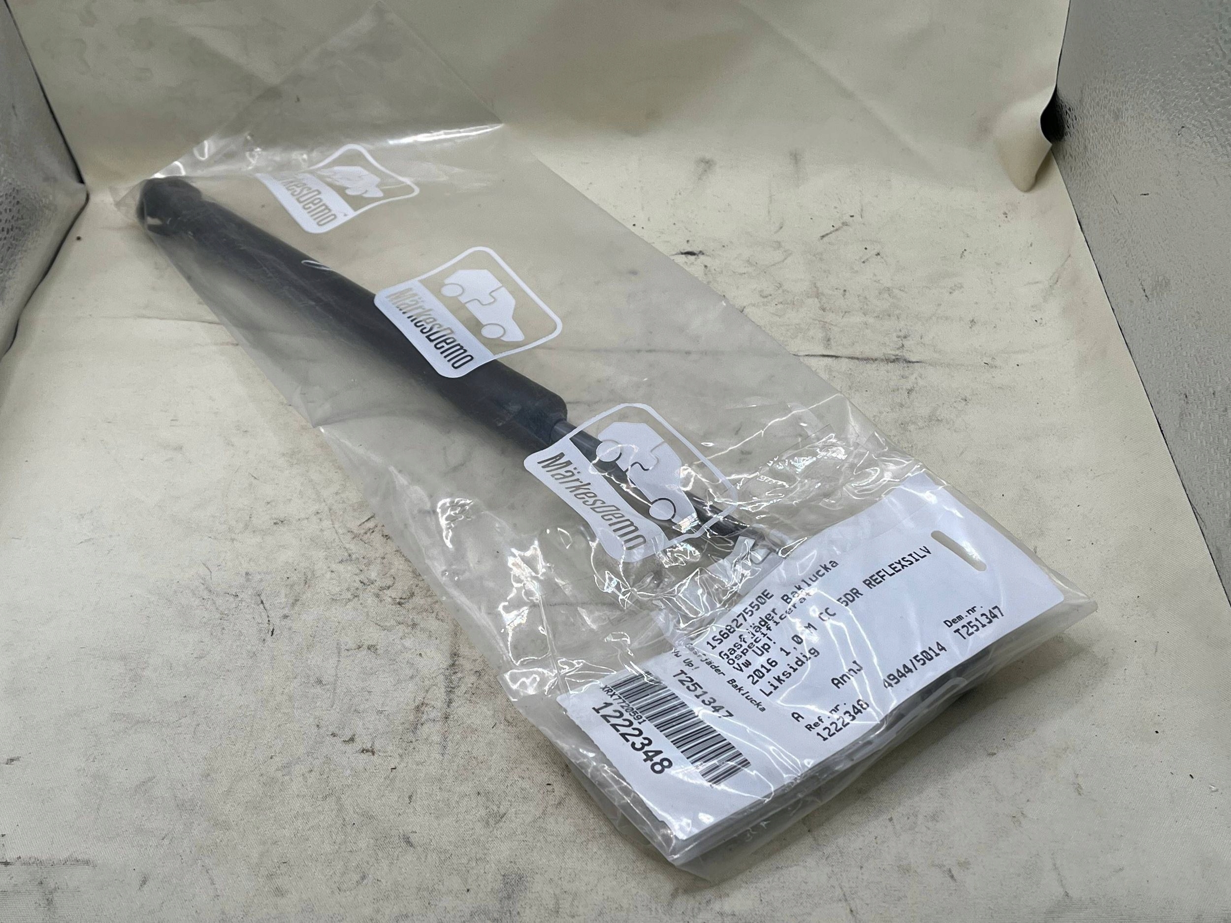 right damper bonnet boot VW UP (121, 122, BL1, BL2) 1S6827550E !J