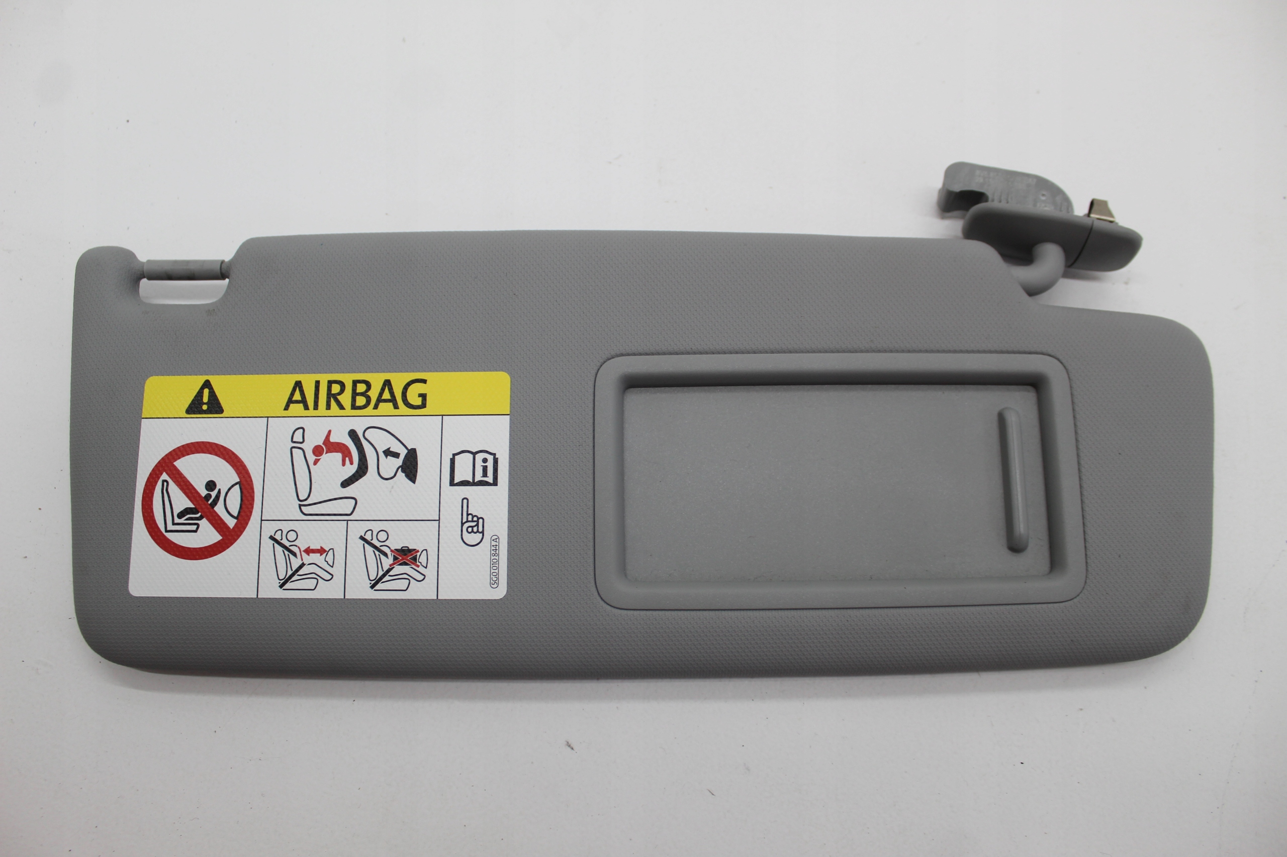 AUDI A4 B9 OSŁONA PRZECIWSŁONECZNA 8V5857552R