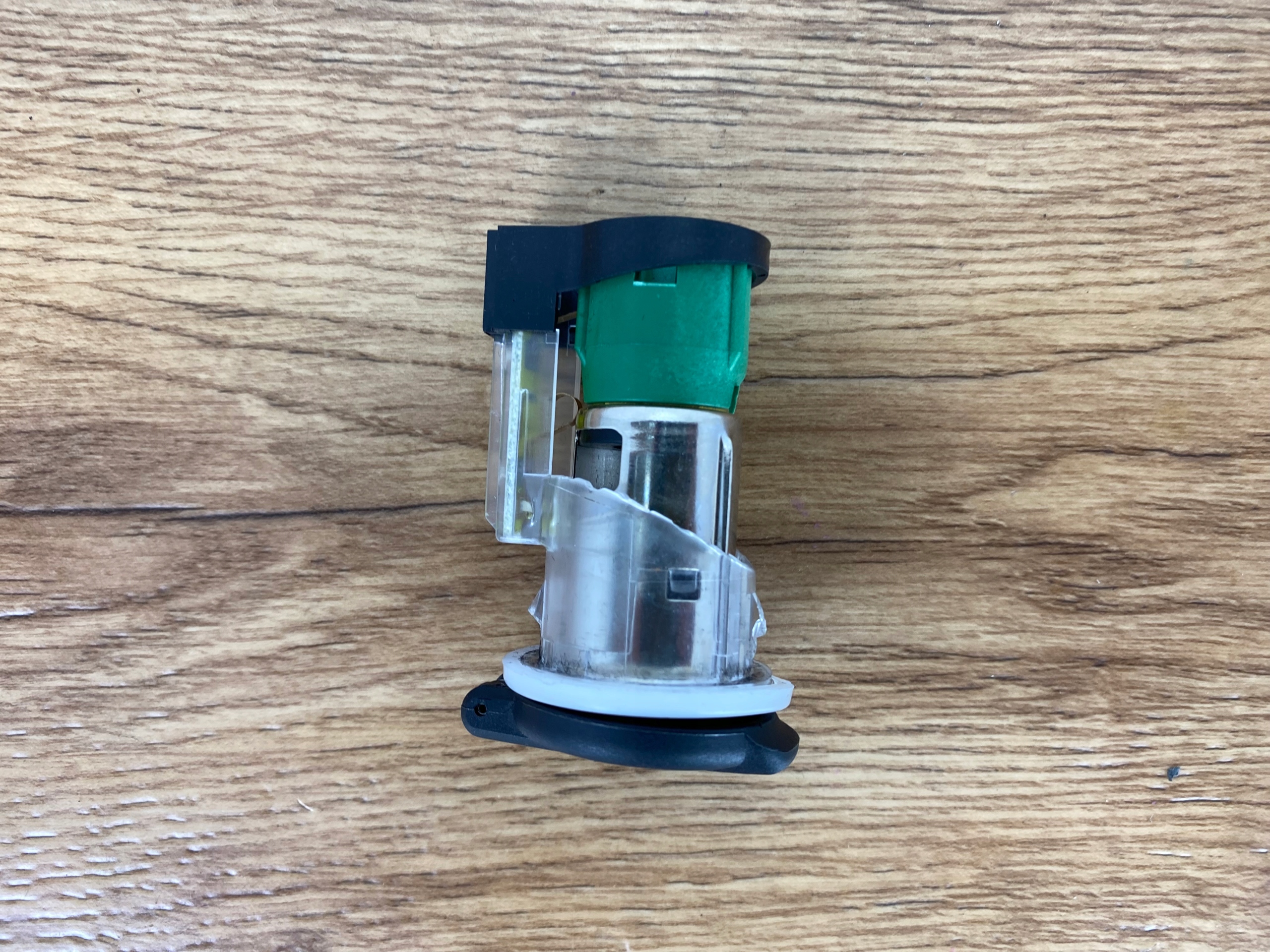 Adapter, Stecker 12V vorne Dodge Challenger 2015+ USA