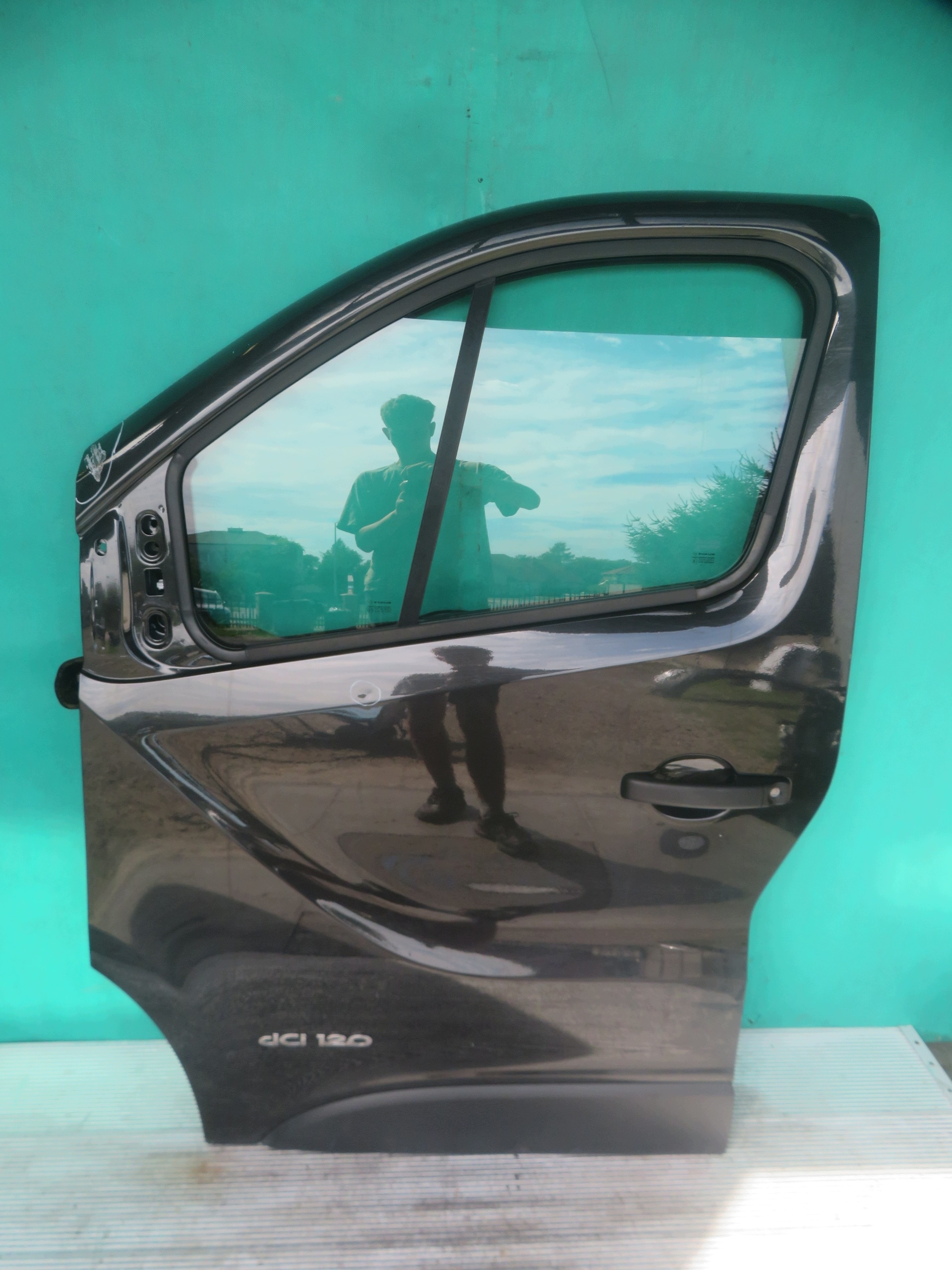 door left front RENAULT TRAFIC OPEL VIVARO 20R