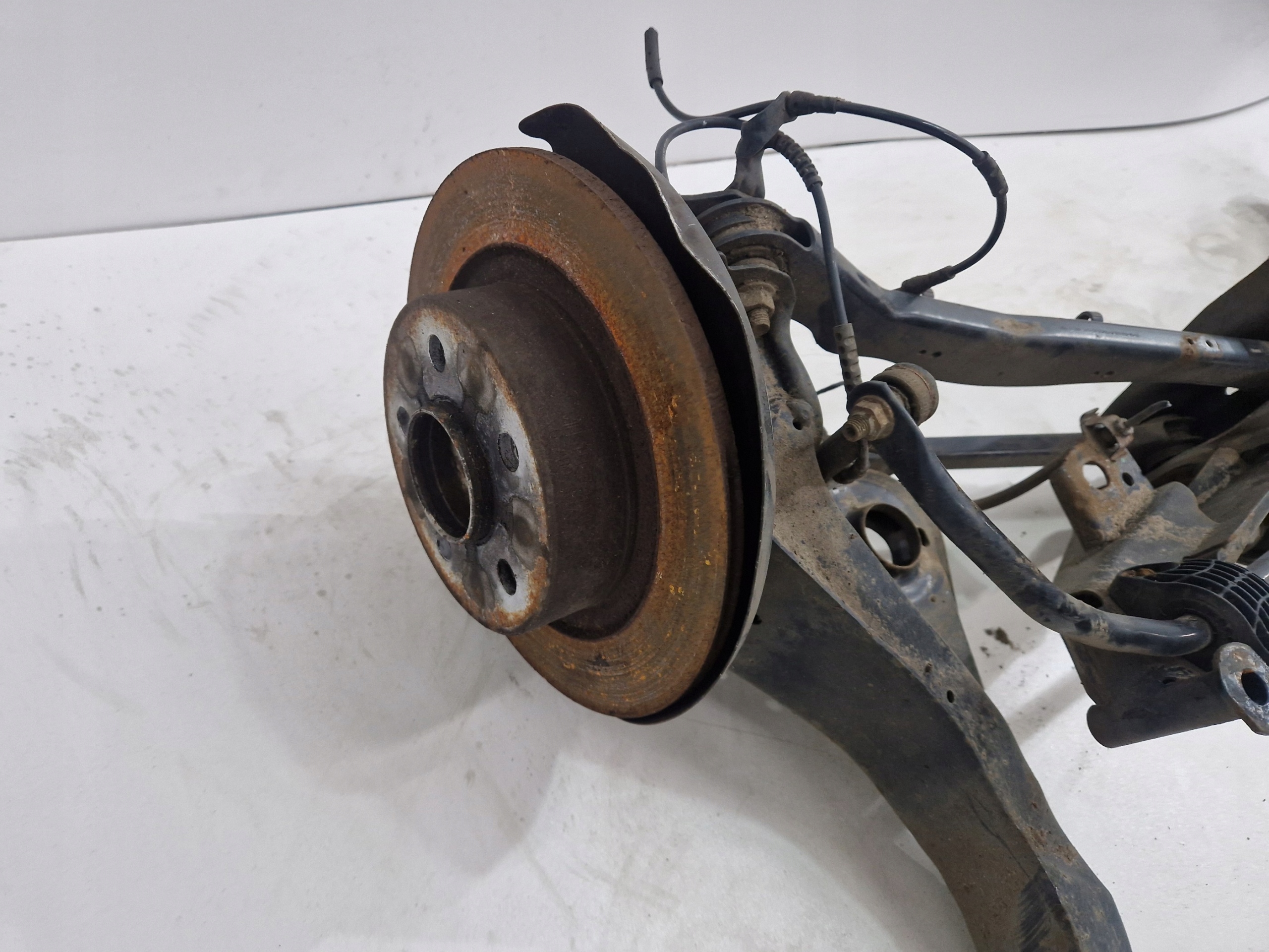 axle beam rear. BMW X1 F48 2.0 D X DRIVE