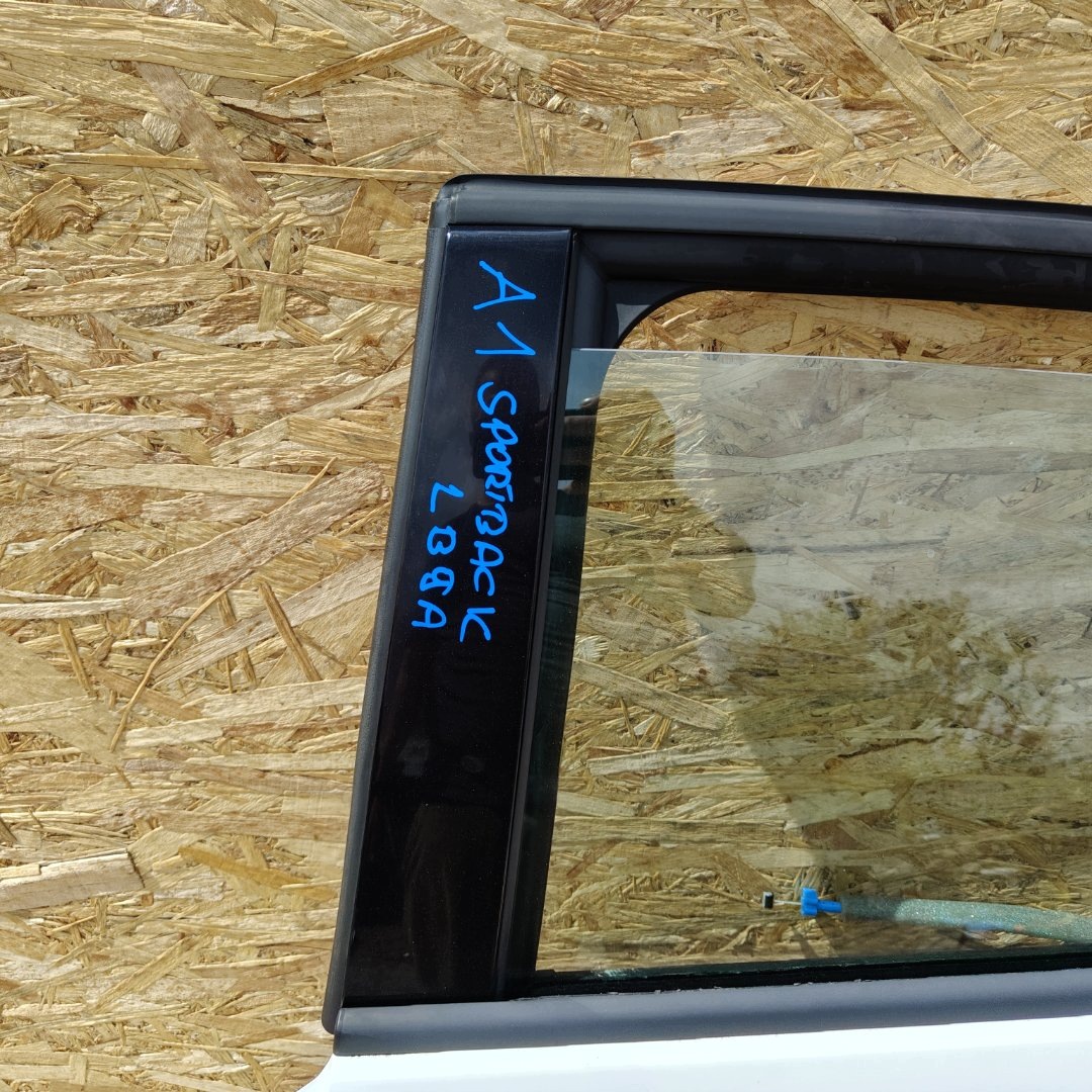 door rear. left AUDI A1 8X SPORTBACK LB9A complete STAN UZYWANY