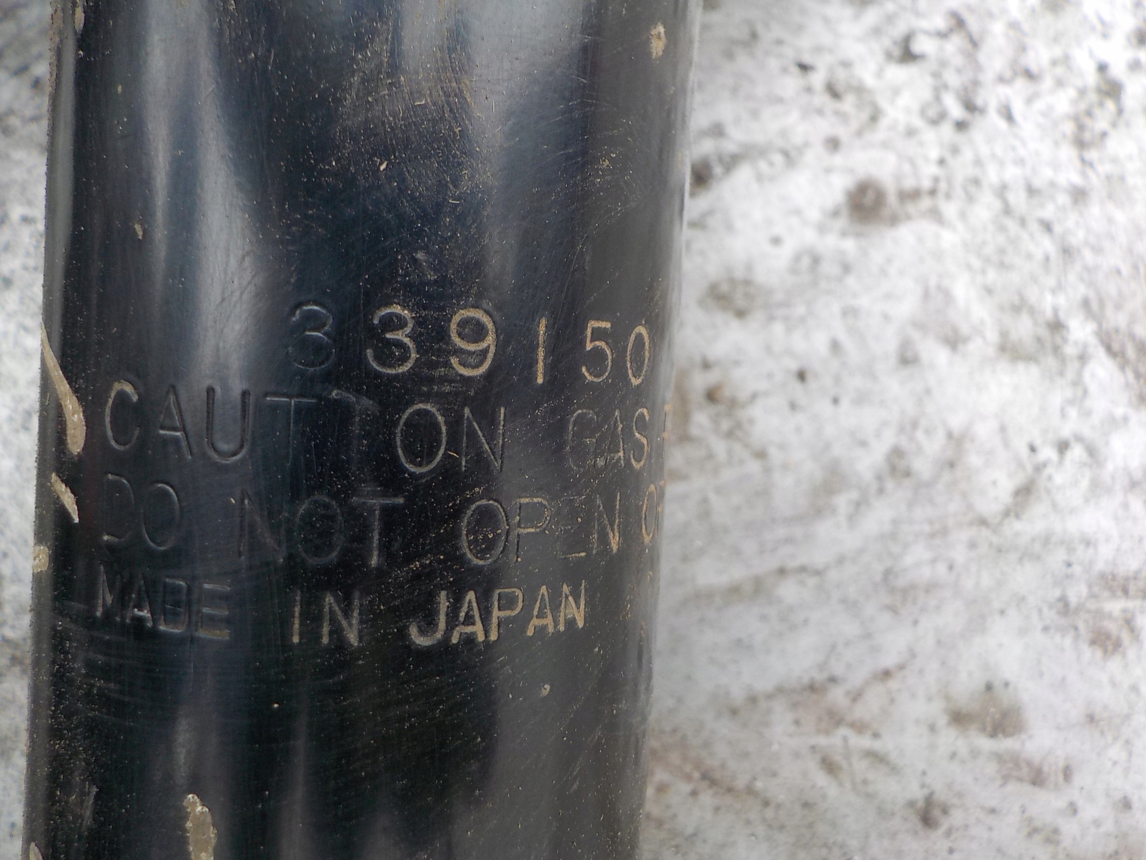 430 SUBARU FORESTER SG AMORTYZATOR PRAWY LEWY TYL Typ samochodu Samochody osobowe