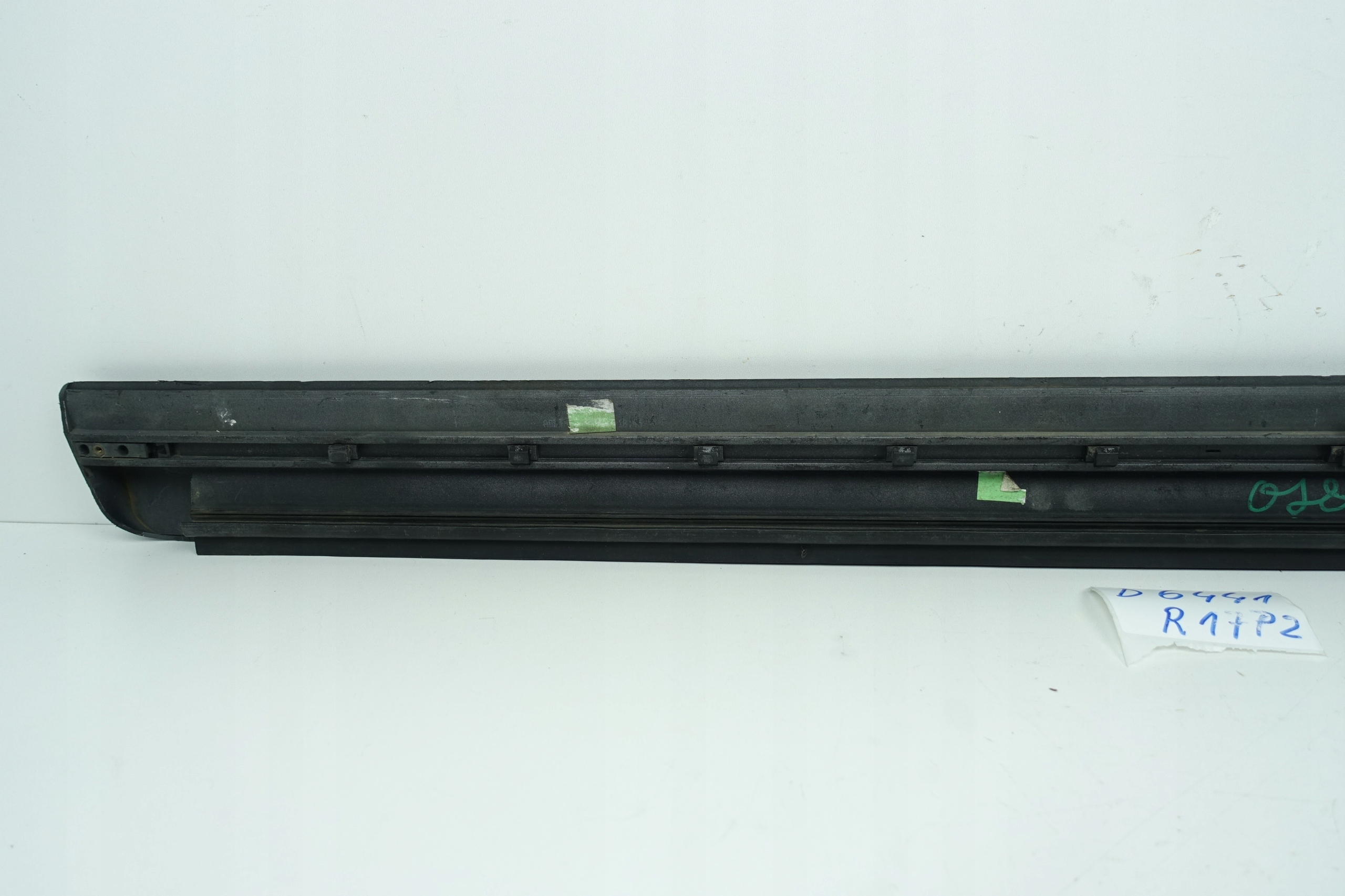 moulding door left front front AUDI A8 D3