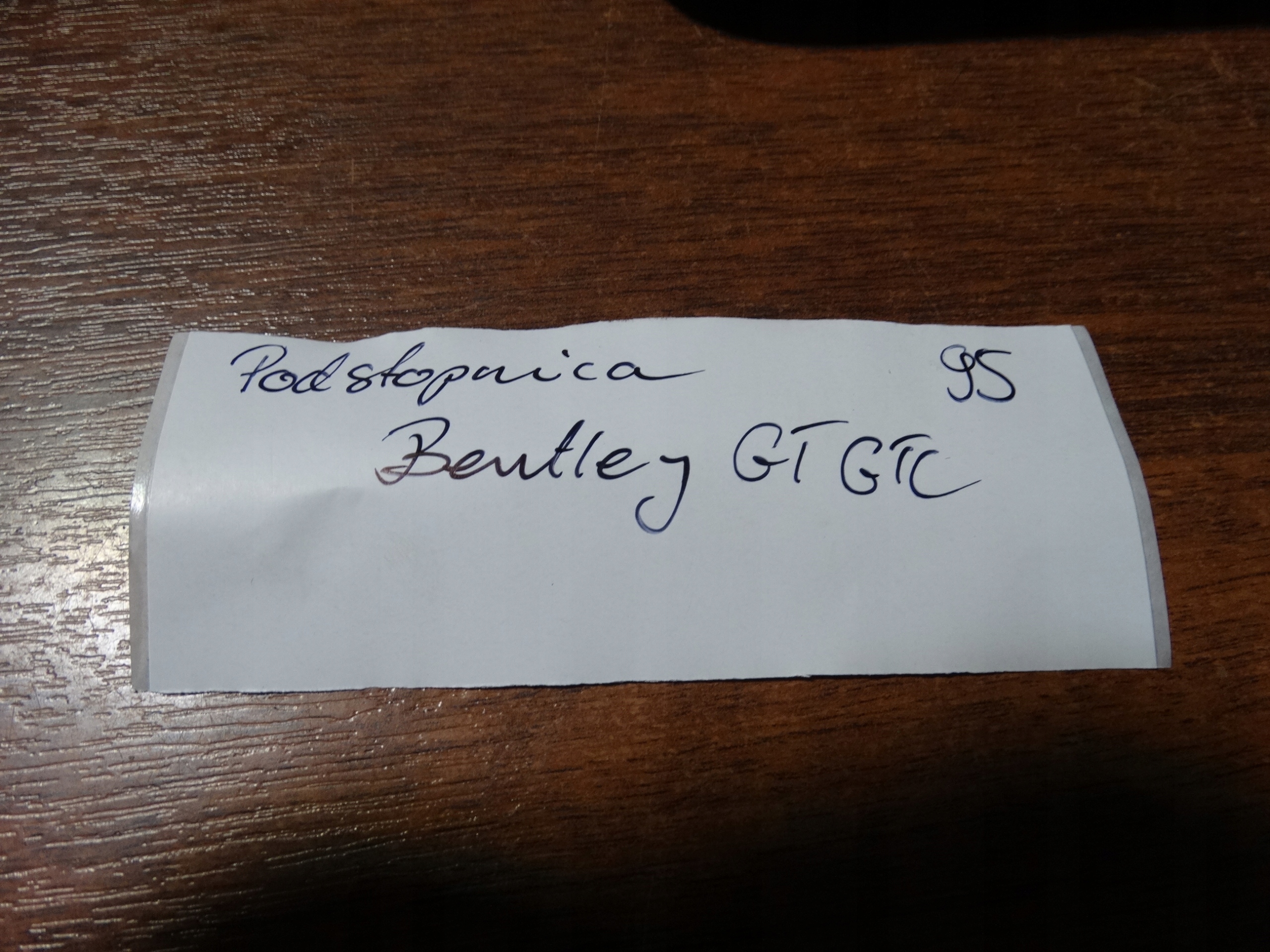 IDEALNA PODSTOPNICA BENTLEY GT GTC 1