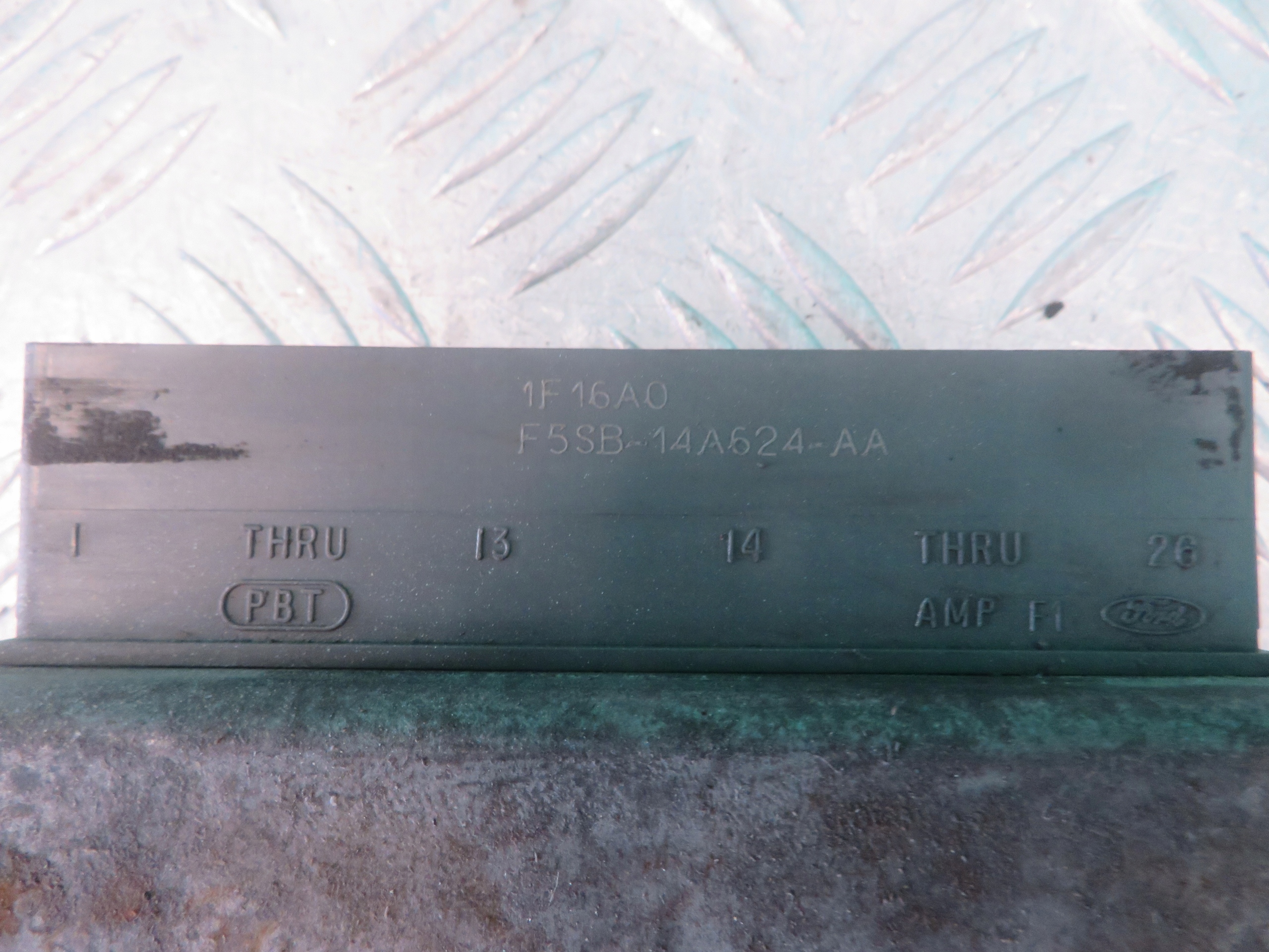 computer control unit of the engine FORD TRANSIT MK7 2.4 08R 1C1A-12A650-NF