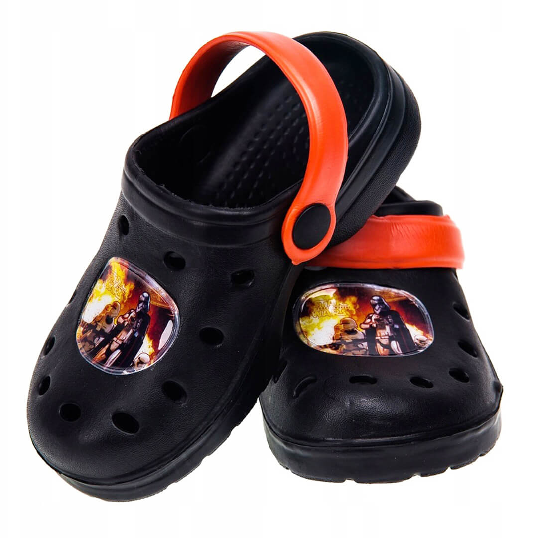 Star Wars czarne kroksy na plaże chłopięce 24/25 Marka Disney