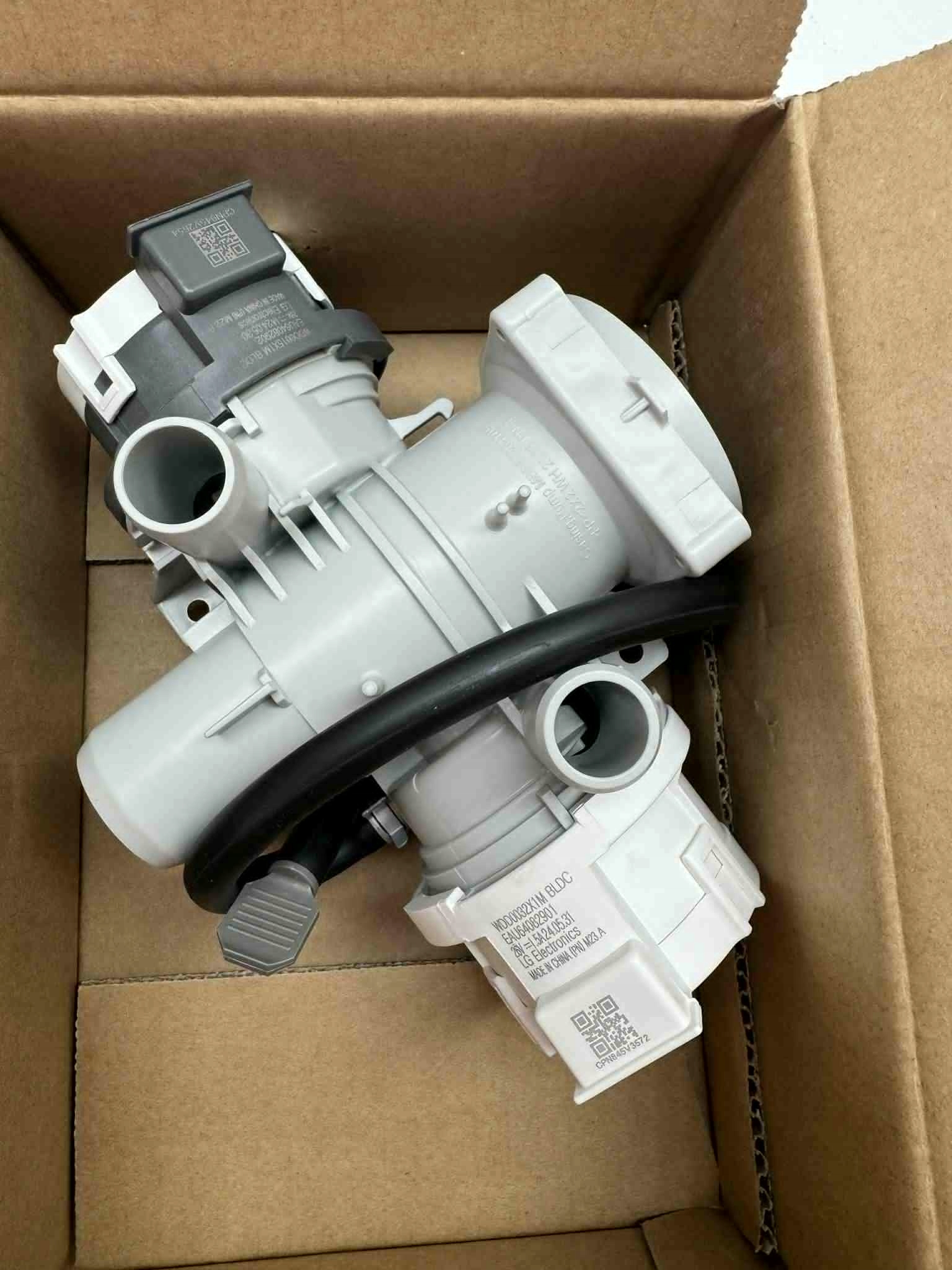 Lg AHA75693436 zespół pompy odpływowej (silnik obudowa) do pralek